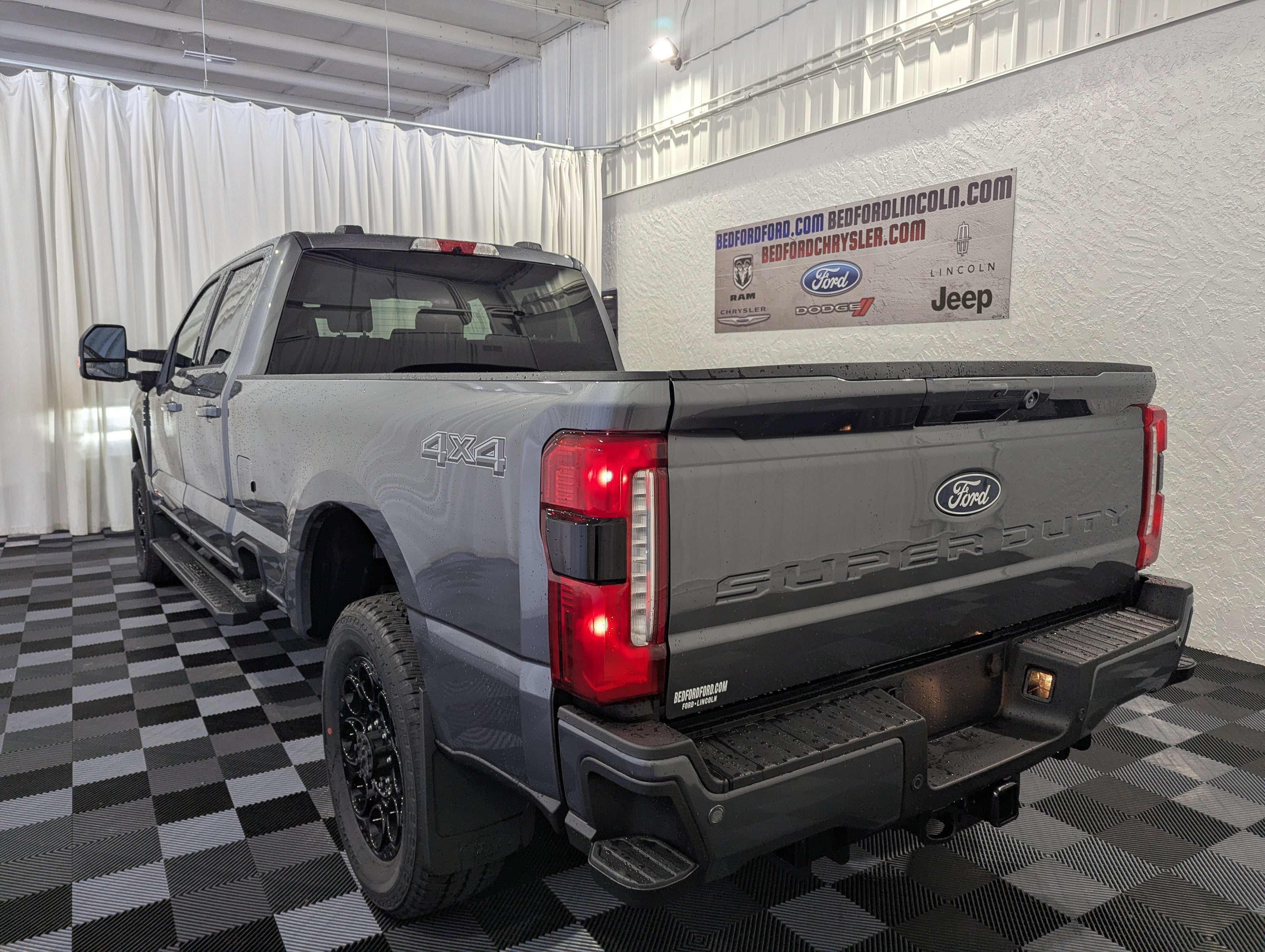2027 Ford Super Duty F-250 SRW XLT