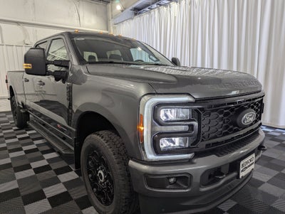 2027 Ford Super Duty F-250 SRW XLT