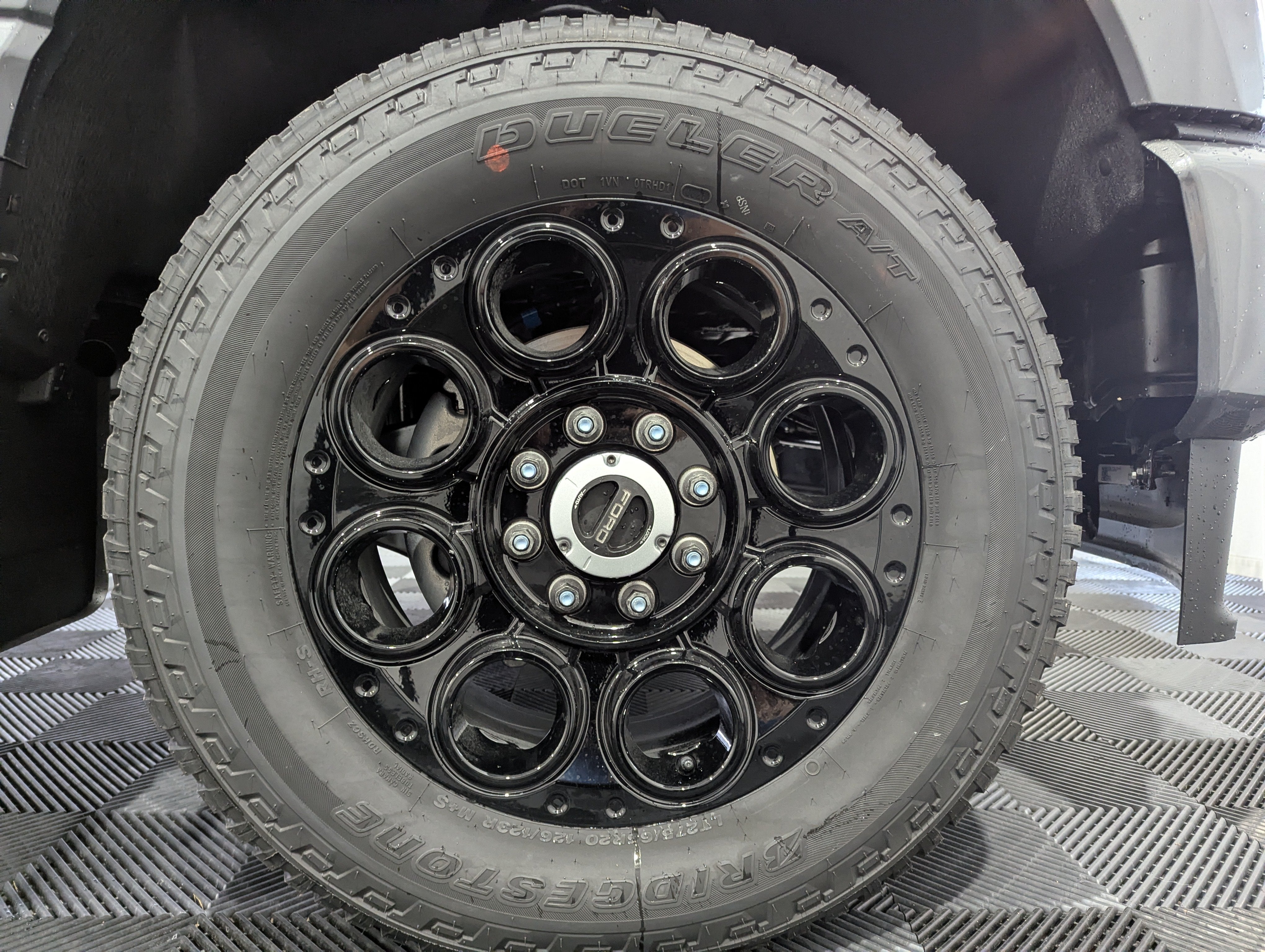 2027 Ford Super Duty F-250 SRW XLT