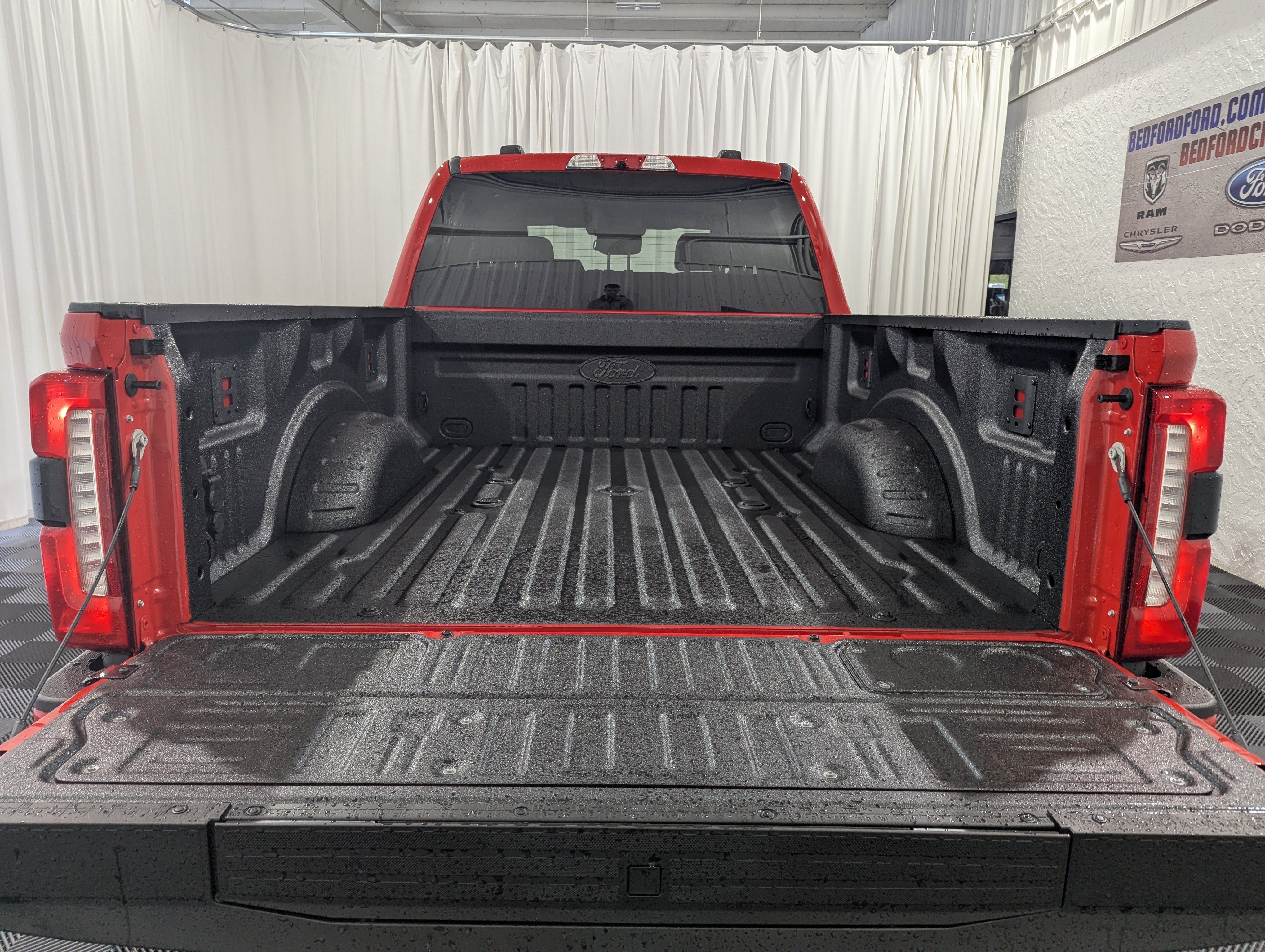 2027 Ford Super Duty F-250 SRW XLT