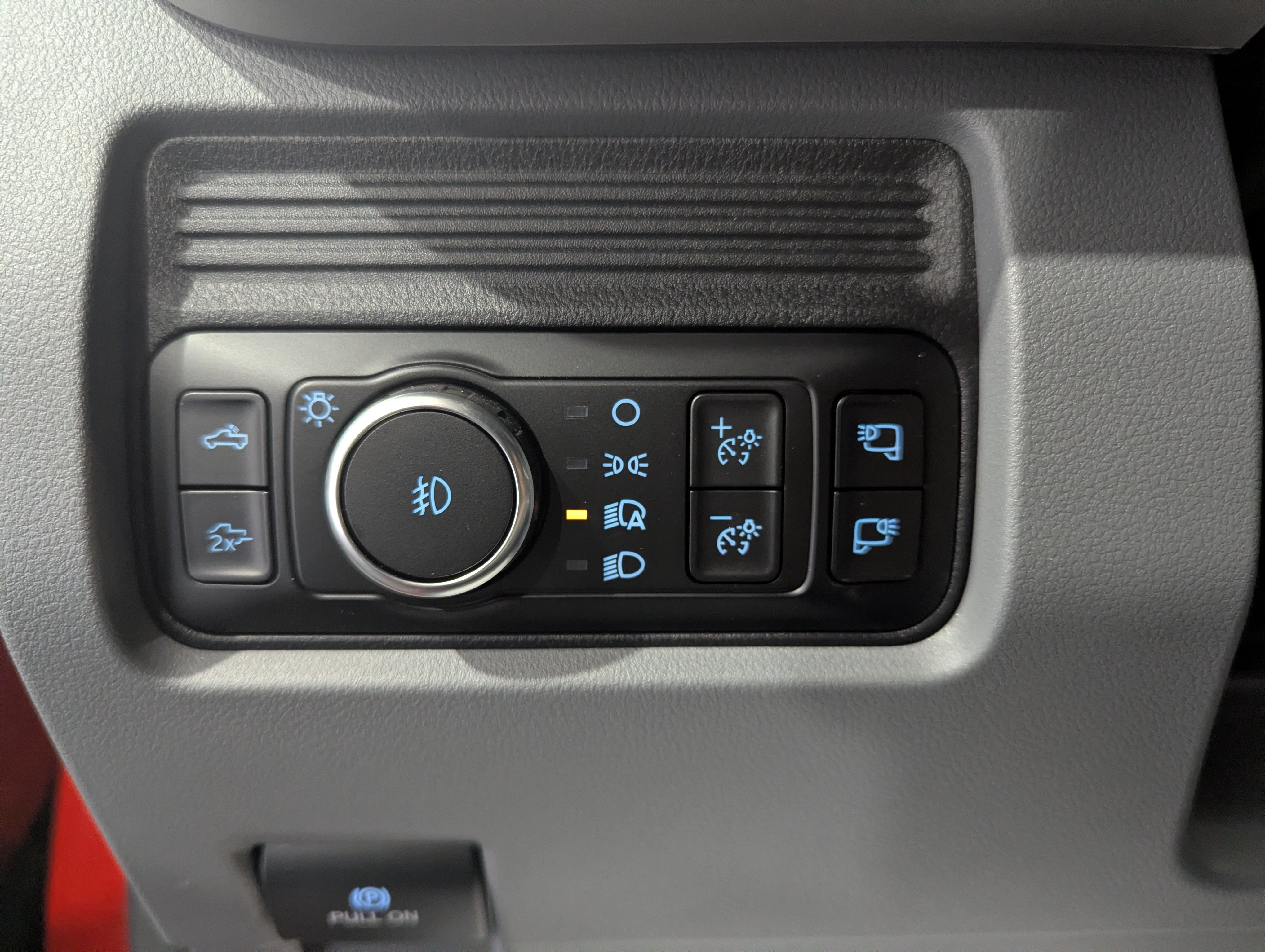 2027 Ford Super Duty F-250 SRW XLT