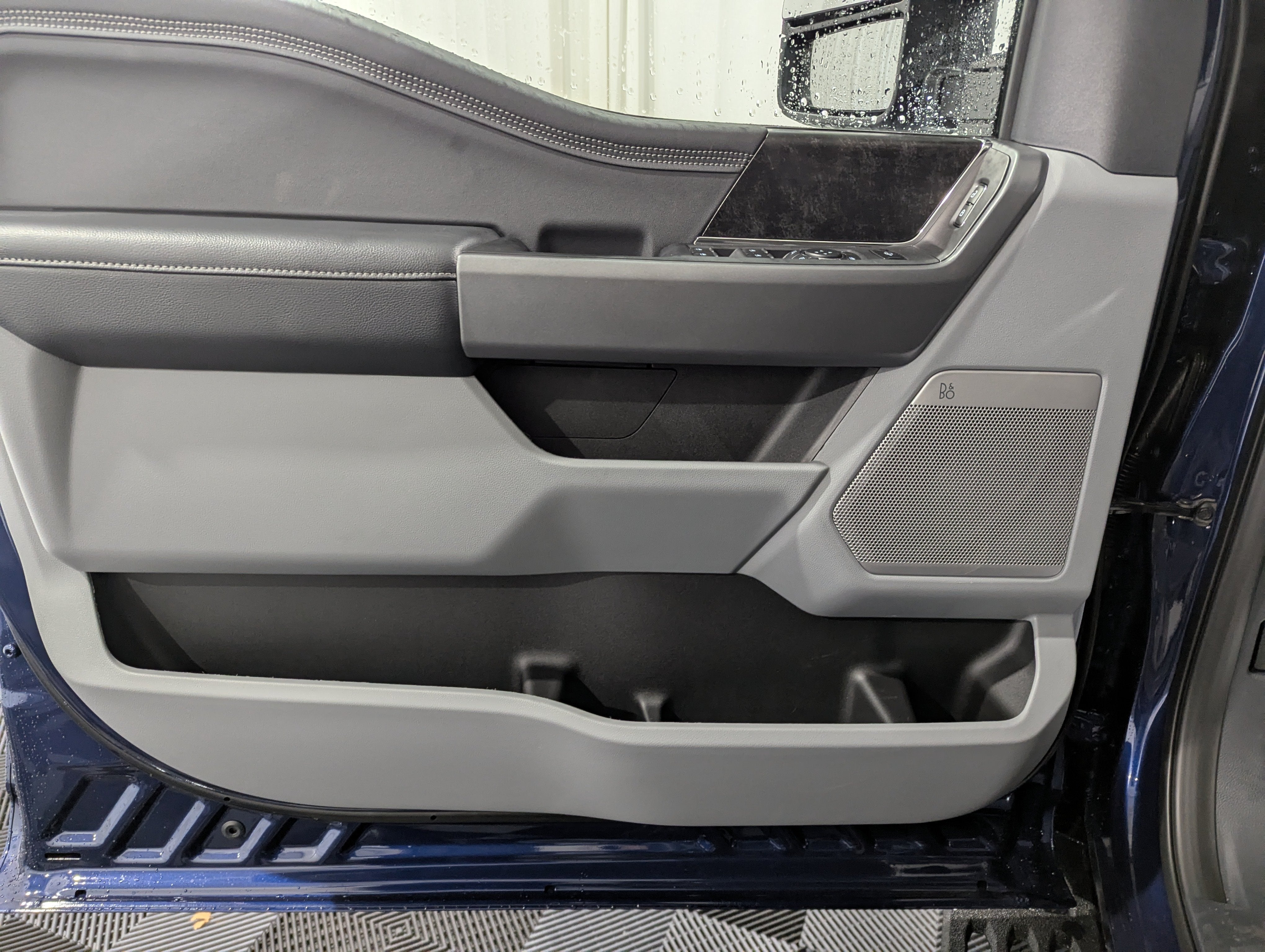 2027 Ford Super Duty F-250 SRW XLT Carhartt Edition