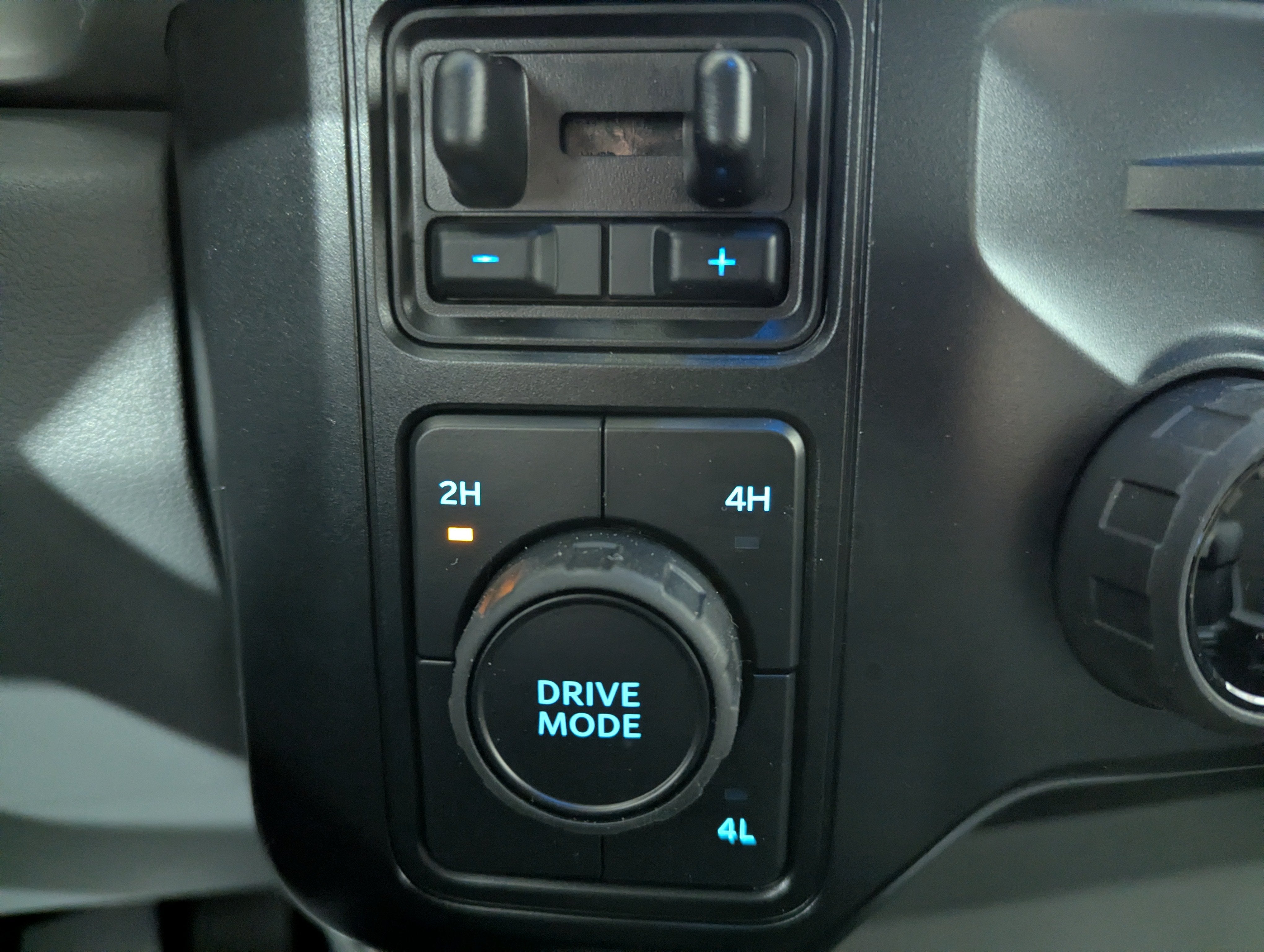 2027 Ford Super Duty F-250 SRW XLT Carhartt Edition