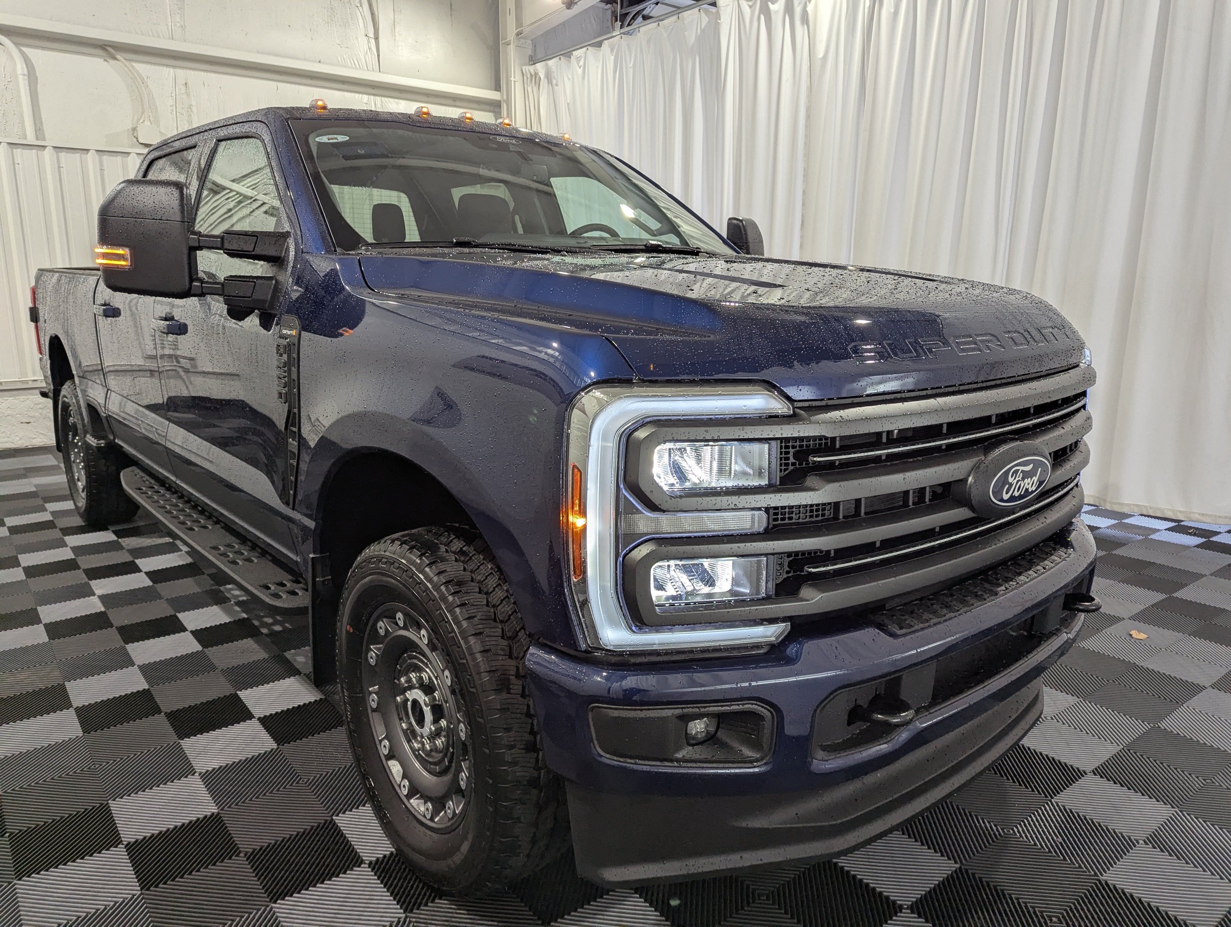 2027 Ford Super Duty F-250 SRW XLT Carhartt Edition