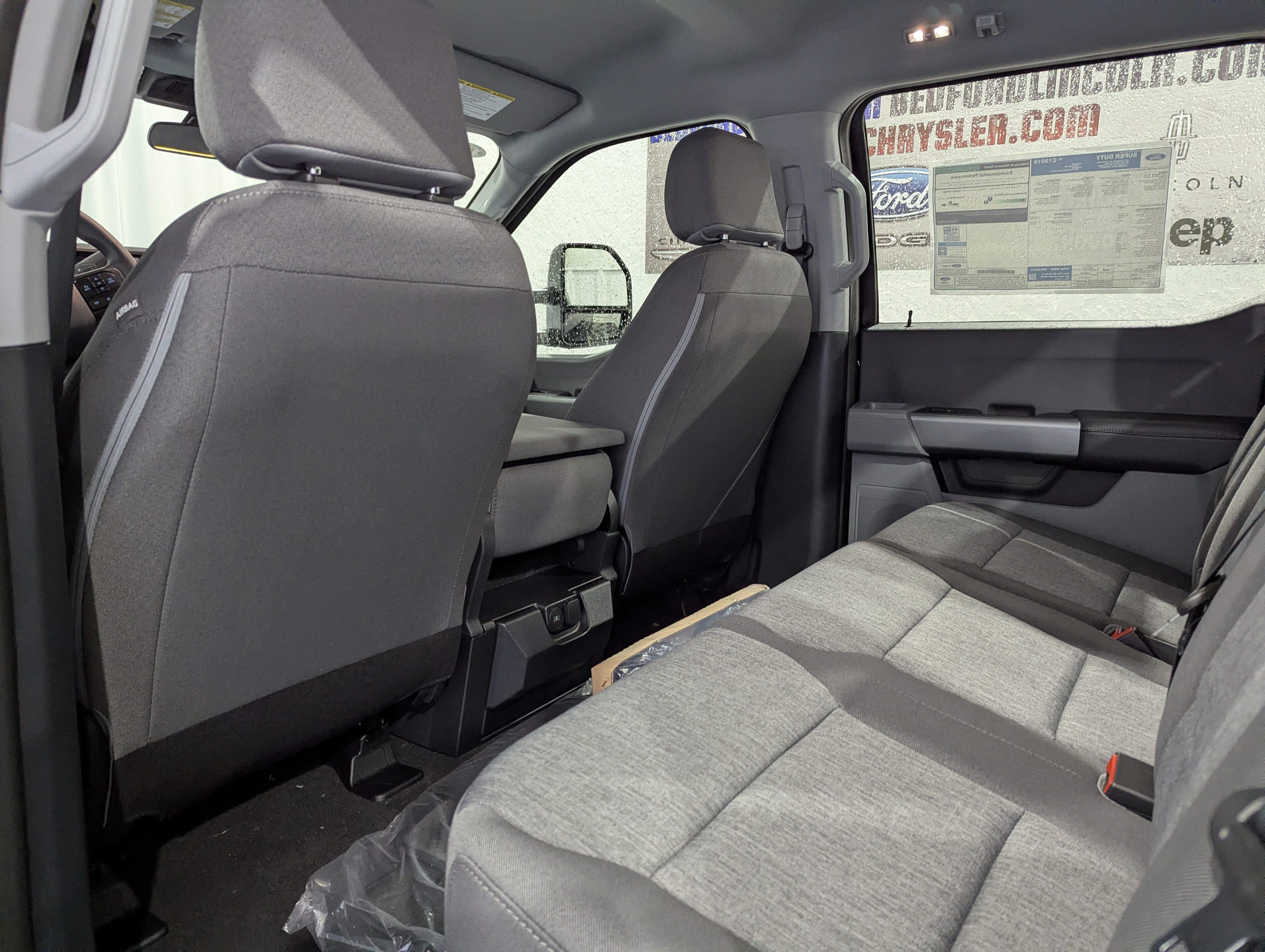 2027 Ford Super Duty F-250 SRW STX Tremor