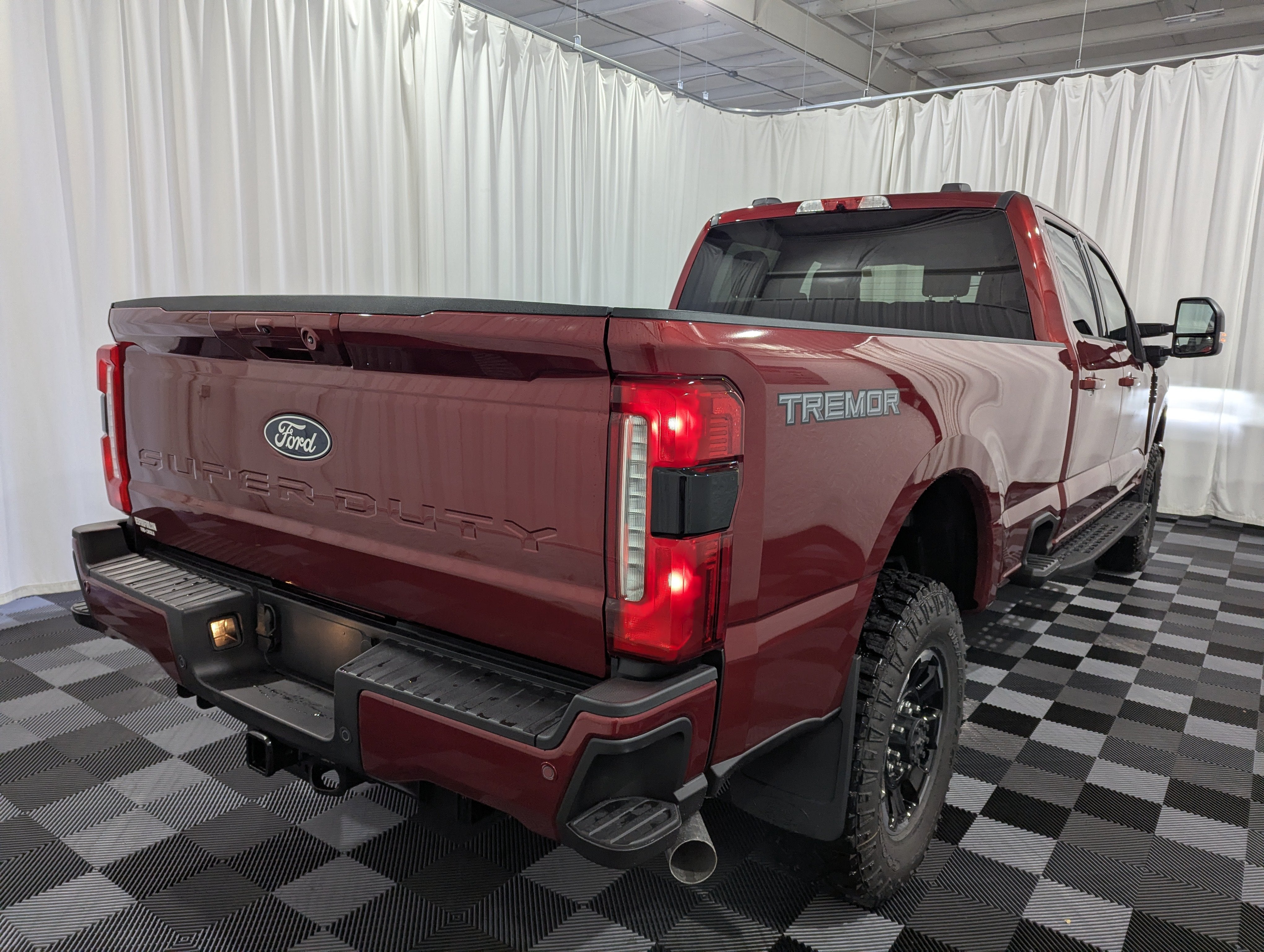 2027 Ford Super Duty F-250 SRW XLT