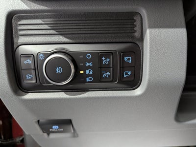 2027 Ford Super Duty F-250 SRW XLT