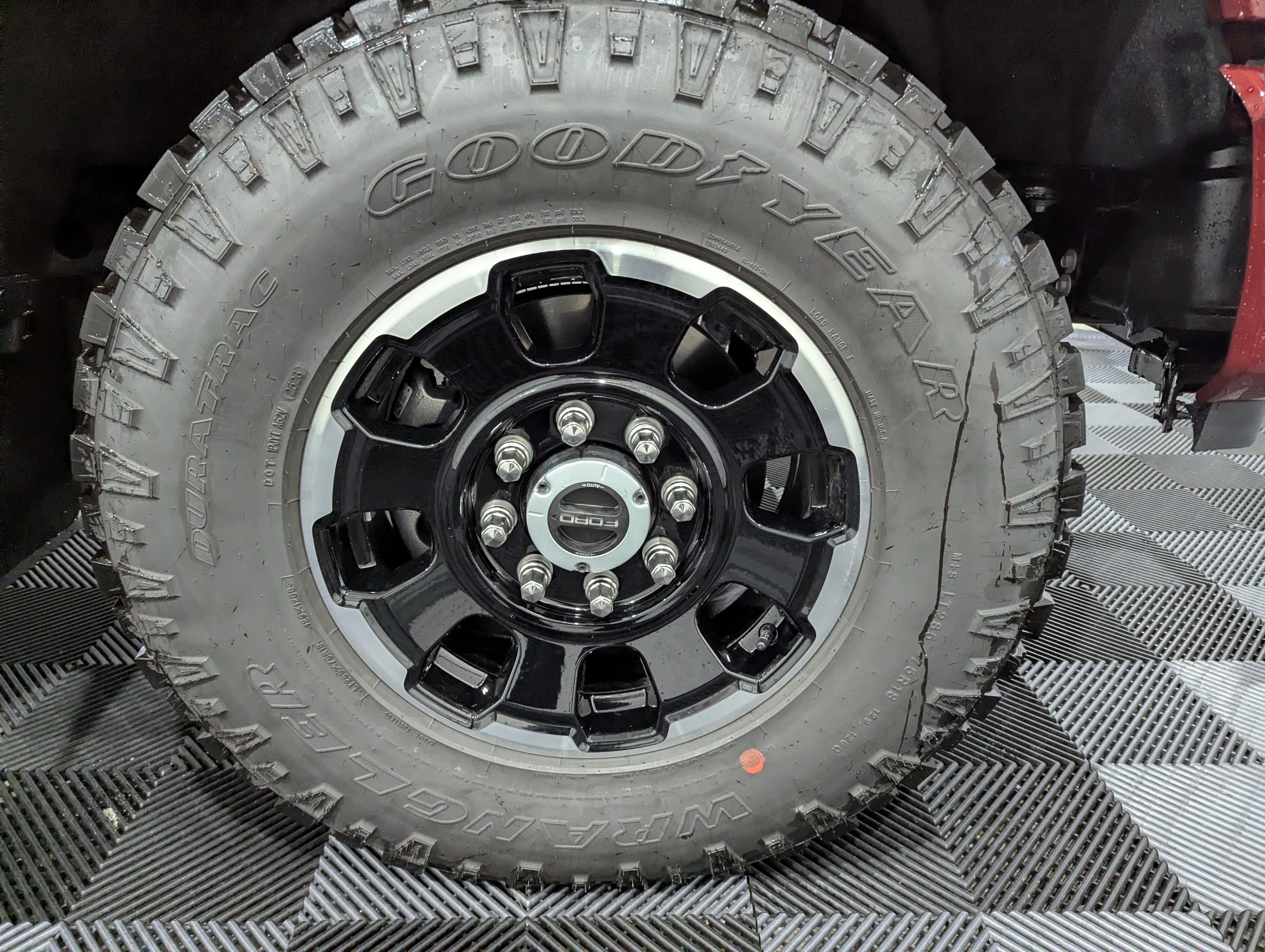 2027 Ford Super Duty F-250 SRW XLT
