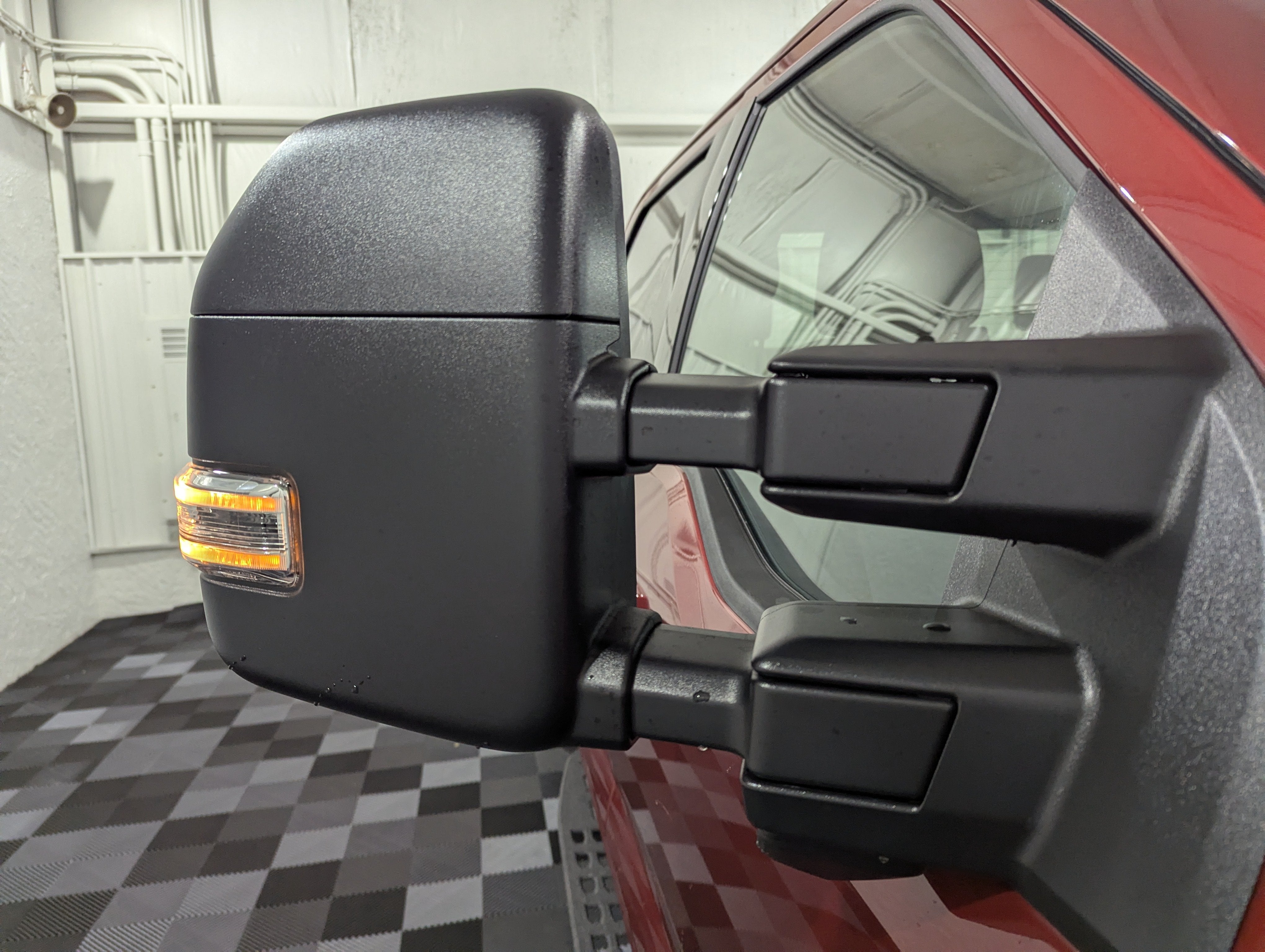 2027 Ford Super Duty F-250 SRW XLT