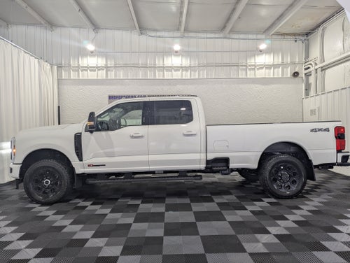 2027 Ford Super Duty F-350 SRW Lariat
