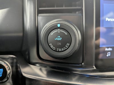 2027 Ford Super Duty F-350 SRW Lariat