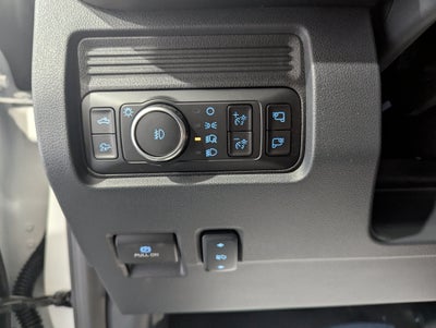 2027 Ford Super Duty F-350 SRW Lariat
