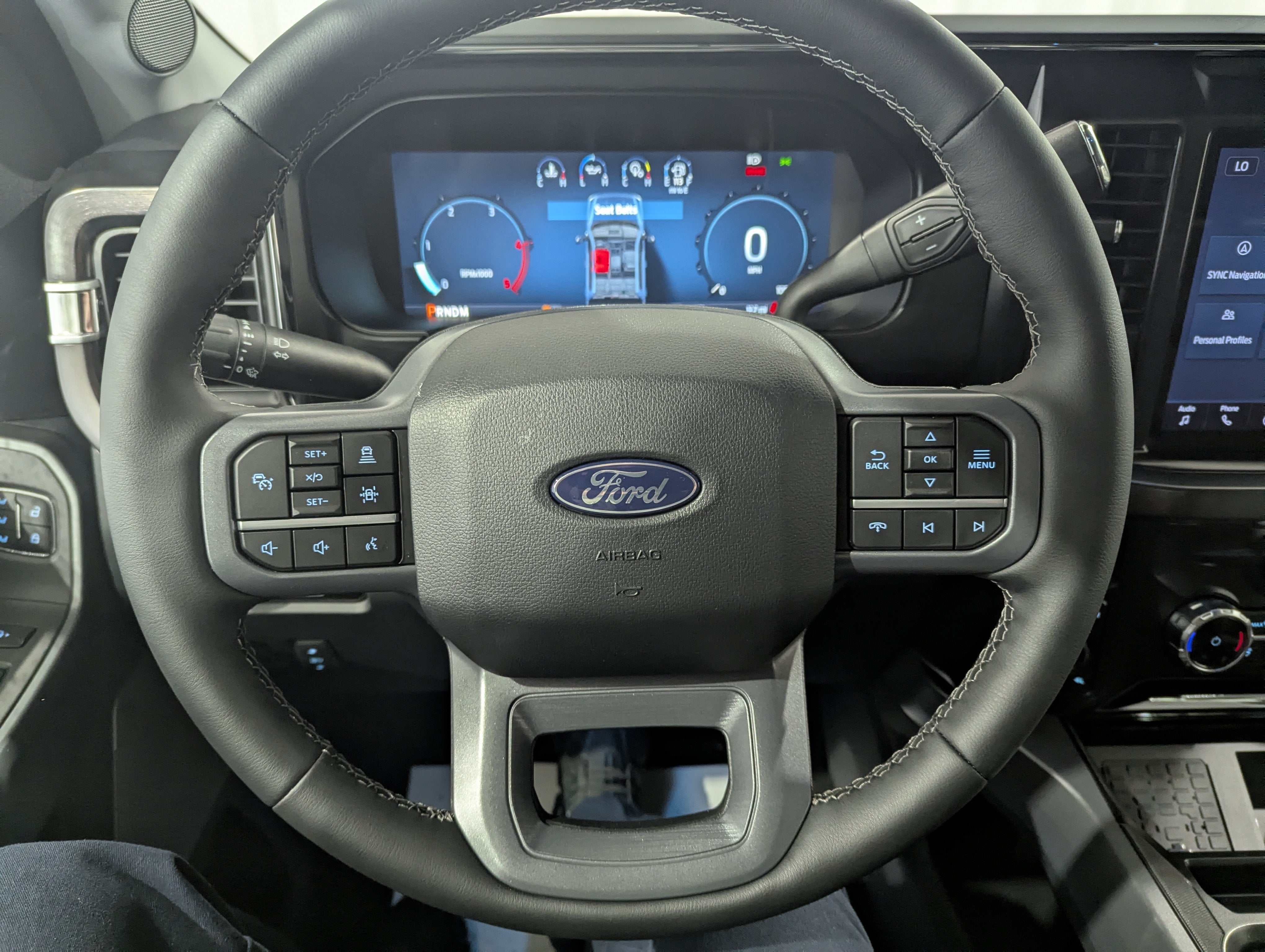 2027 Ford Super Duty F-350 SRW Lariat
