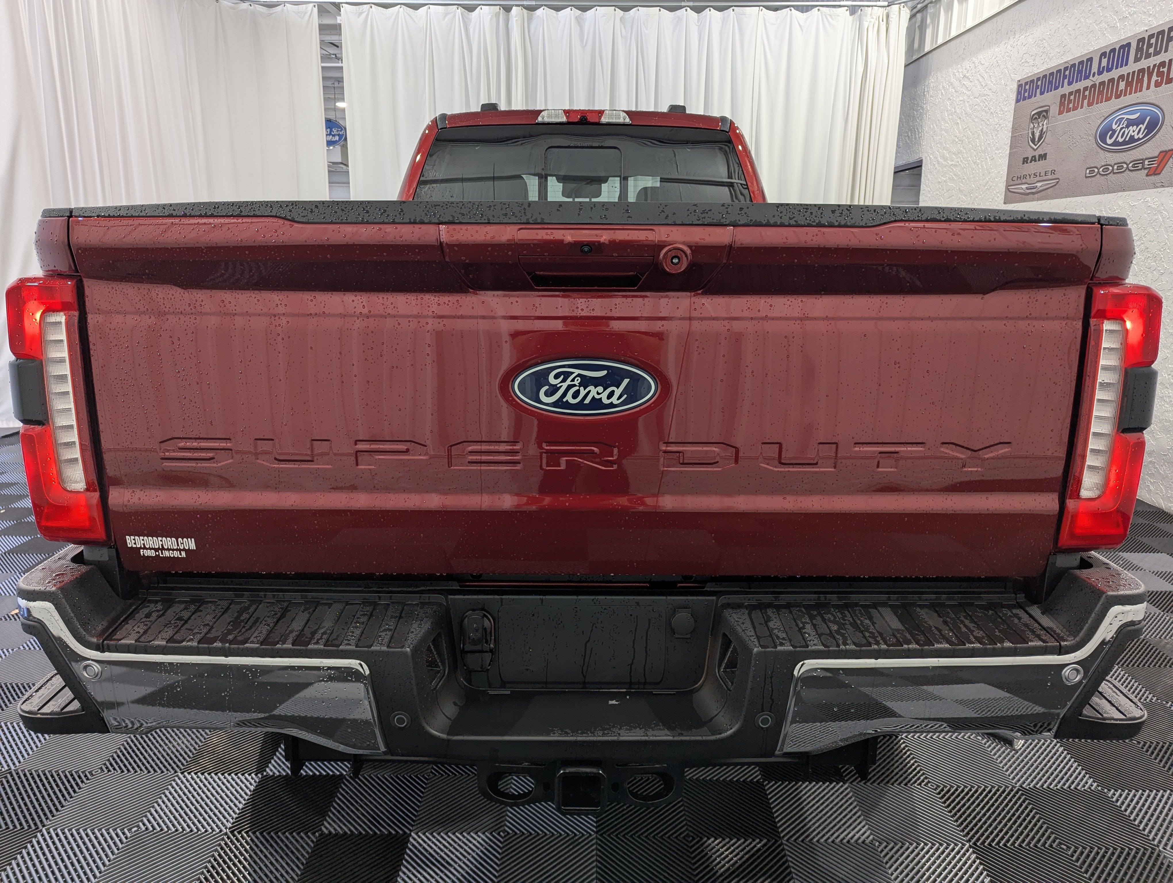 2027 Ford Super Duty F-350 SRW Lariat