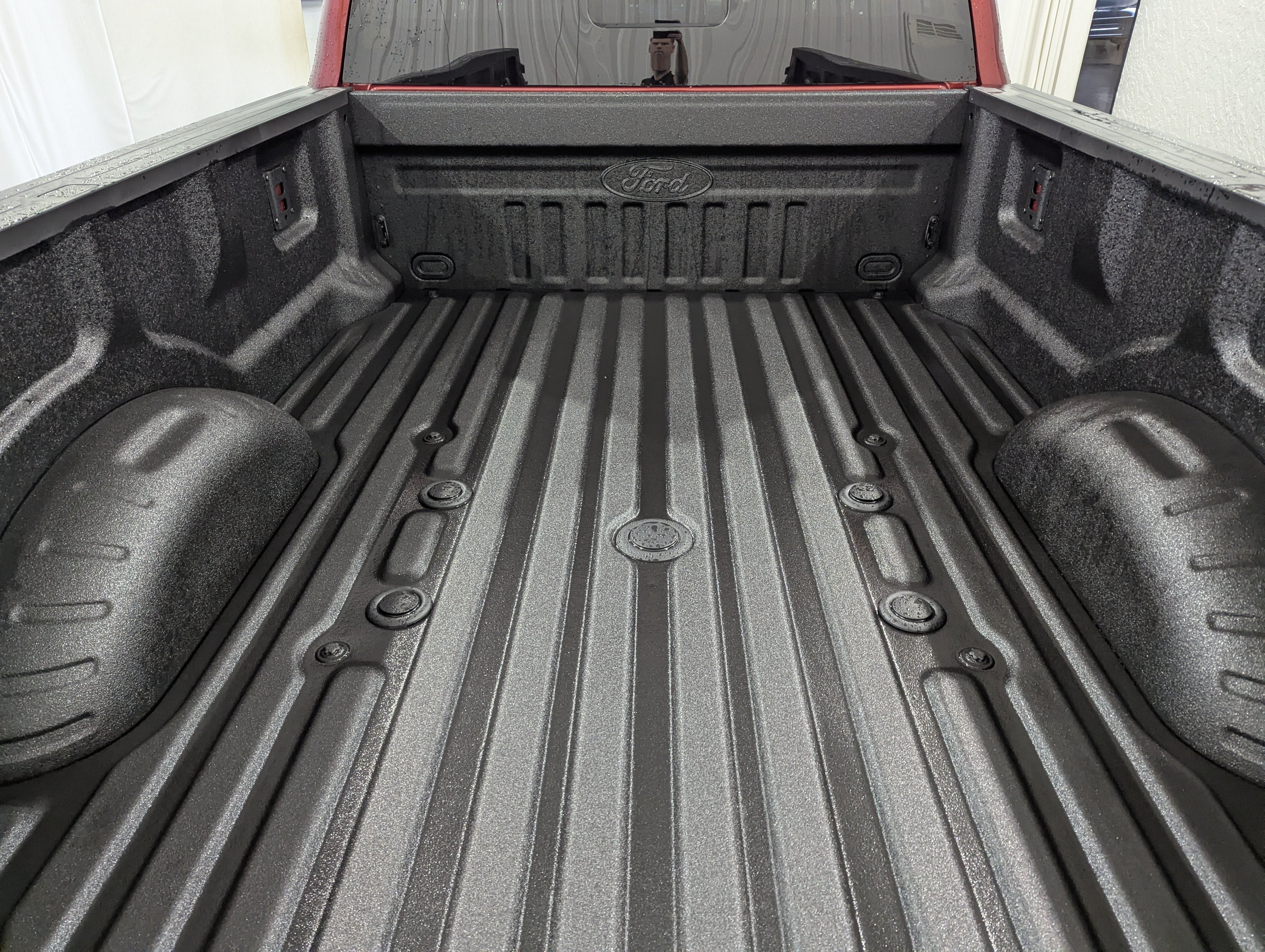2027 Ford Super Duty F-350 SRW Lariat