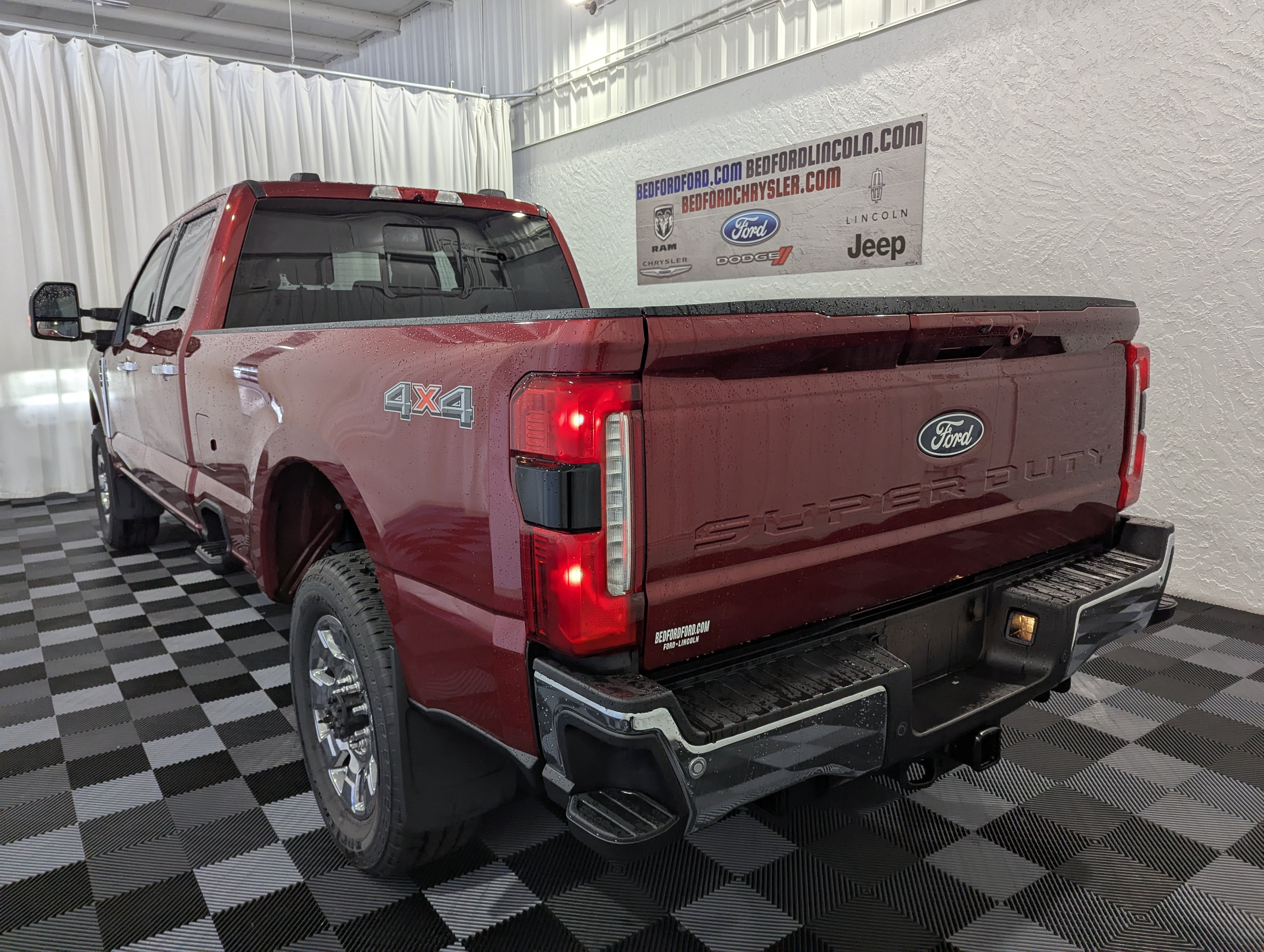 2027 Ford Super Duty F-350 SRW Lariat