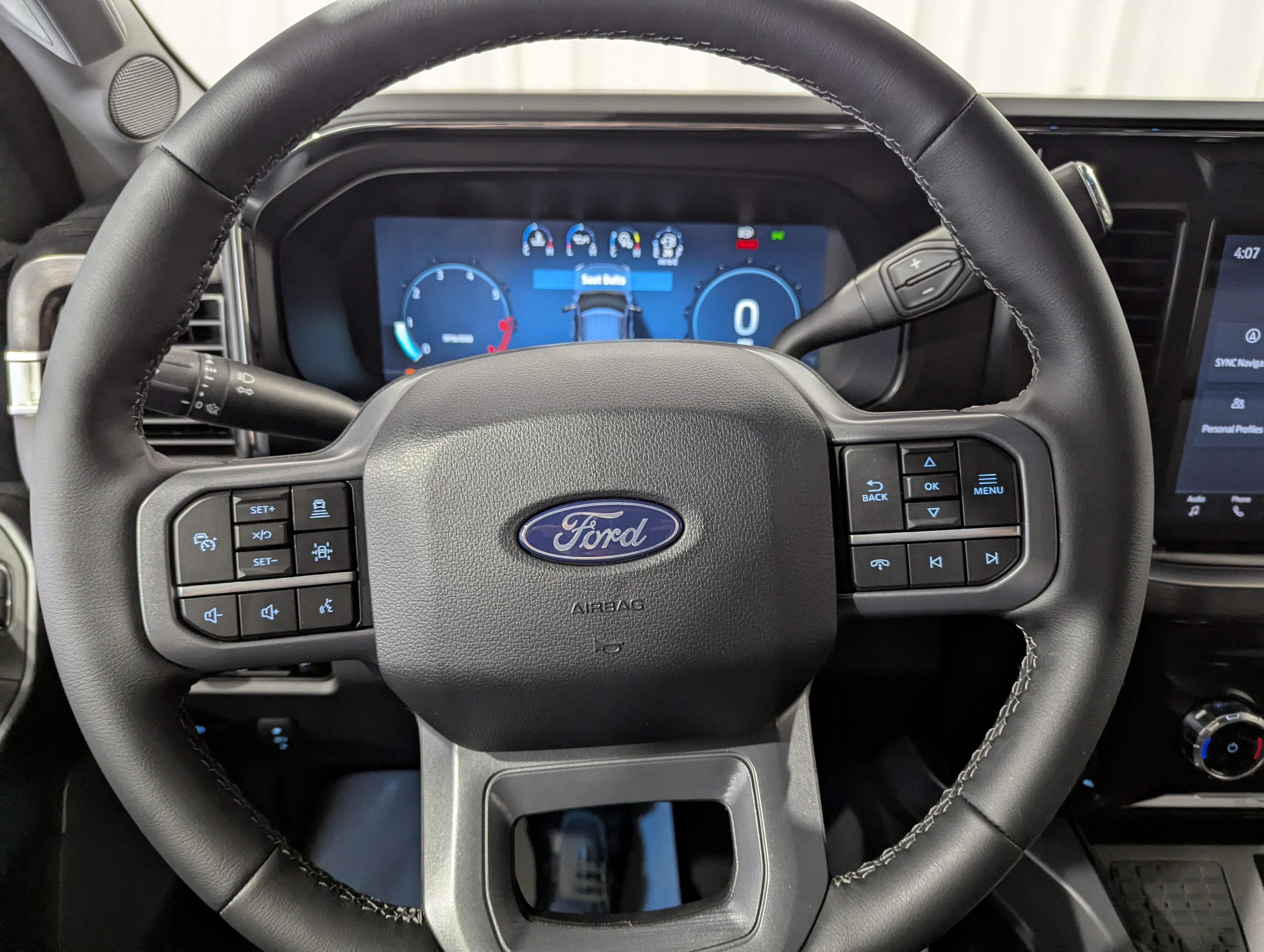 2027 Ford Super Duty F-350 SRW Lariat