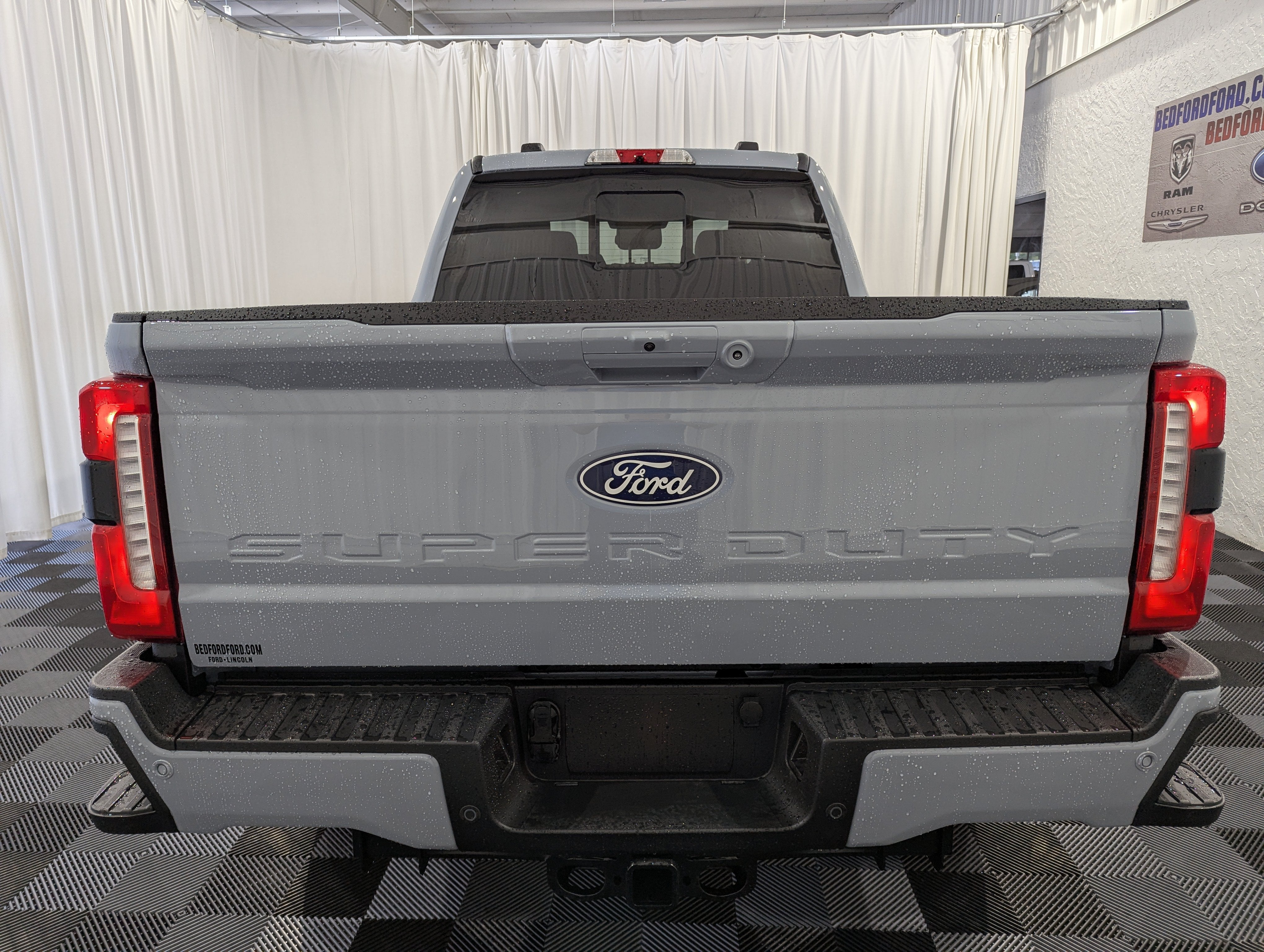 2027 Ford Super Duty F-350 SRW LARIAT