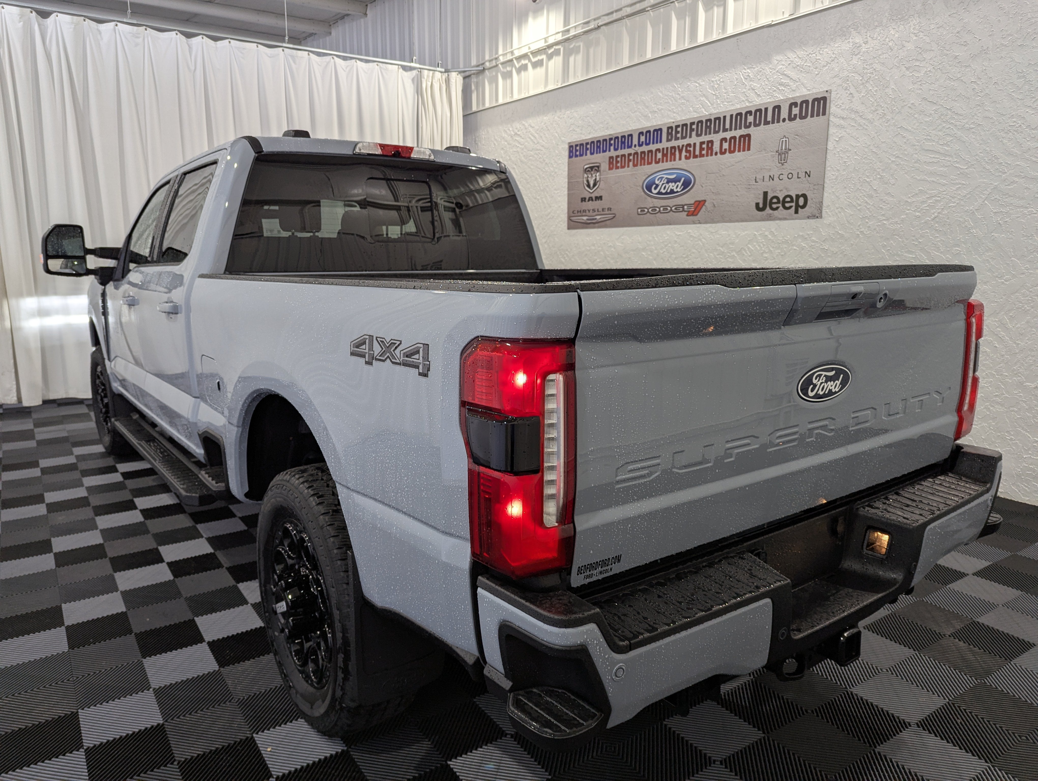 2027 Ford Super Duty F-350 SRW LARIAT