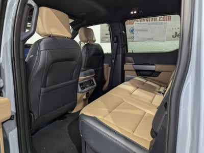 2027 Ford Super Duty F-350 SRW LARIAT