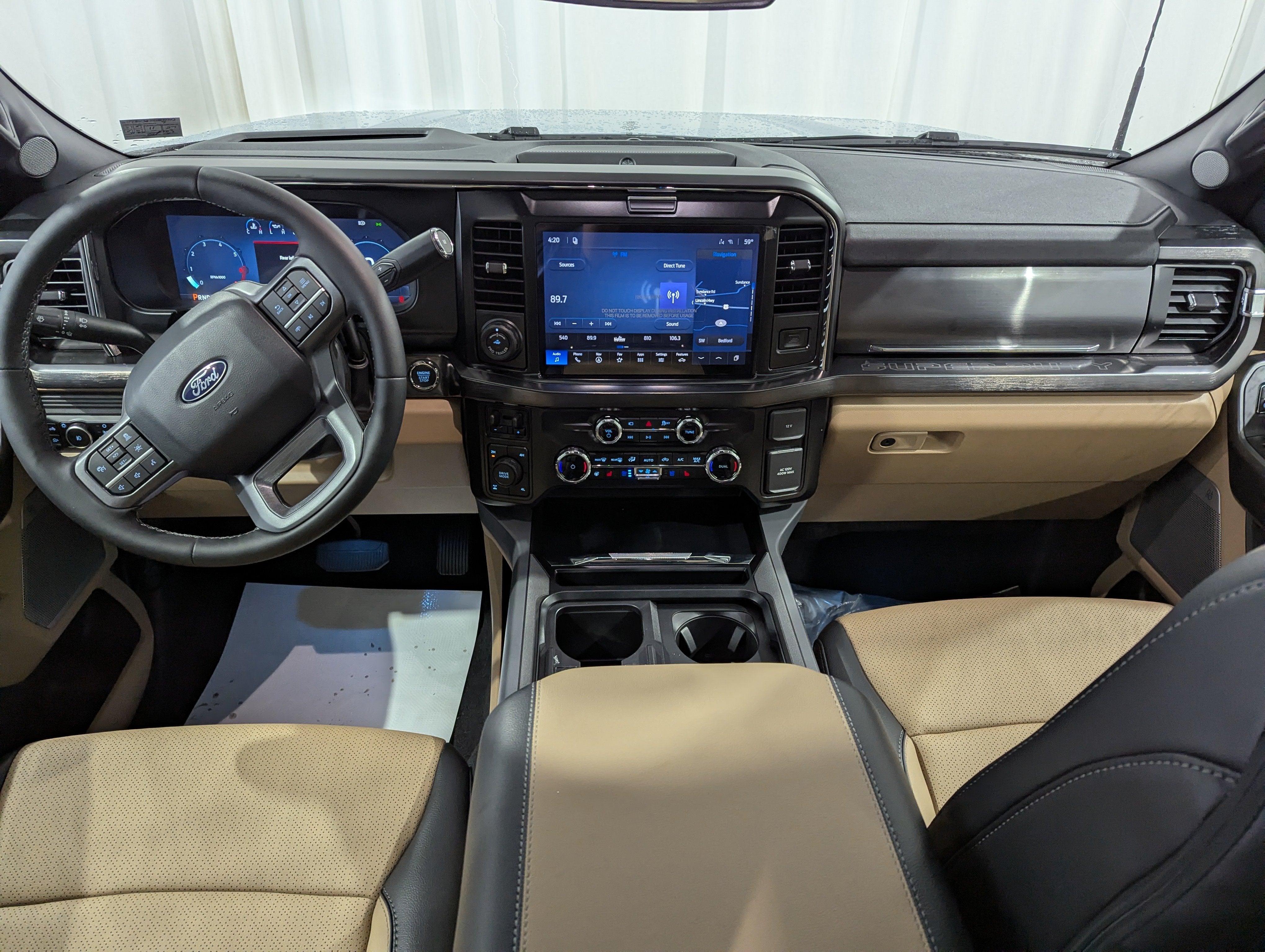 2027 Ford Super Duty F-350 SRW LARIAT