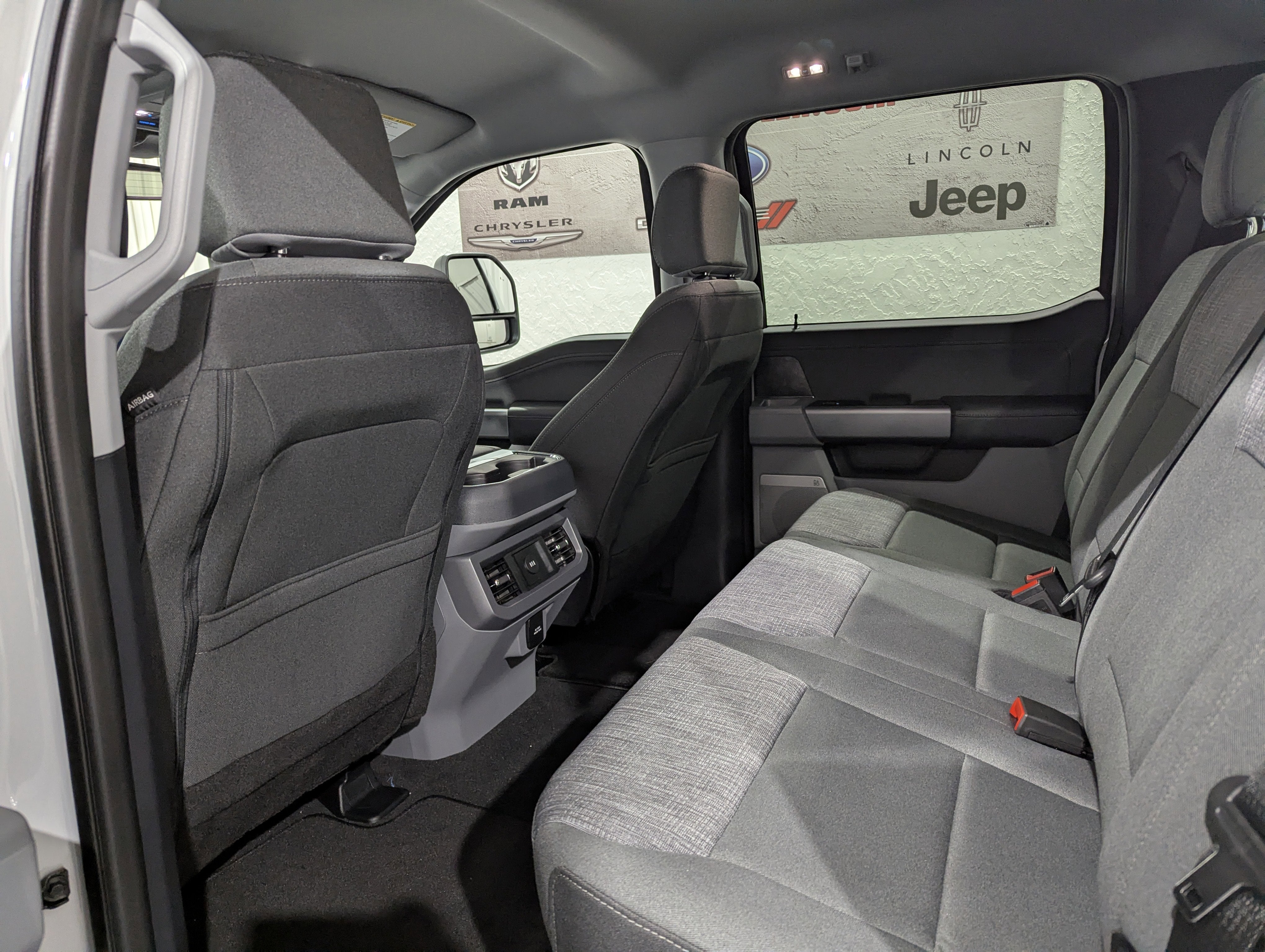 2026 Ford Super Duty F-350 SRW XLT