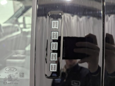 2026 Ford Super Duty F-350 SRW XLT