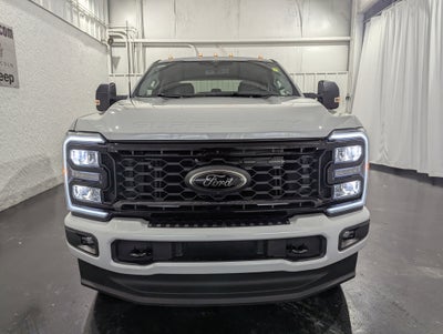 2026 Ford Super Duty F-350 SRW XLT