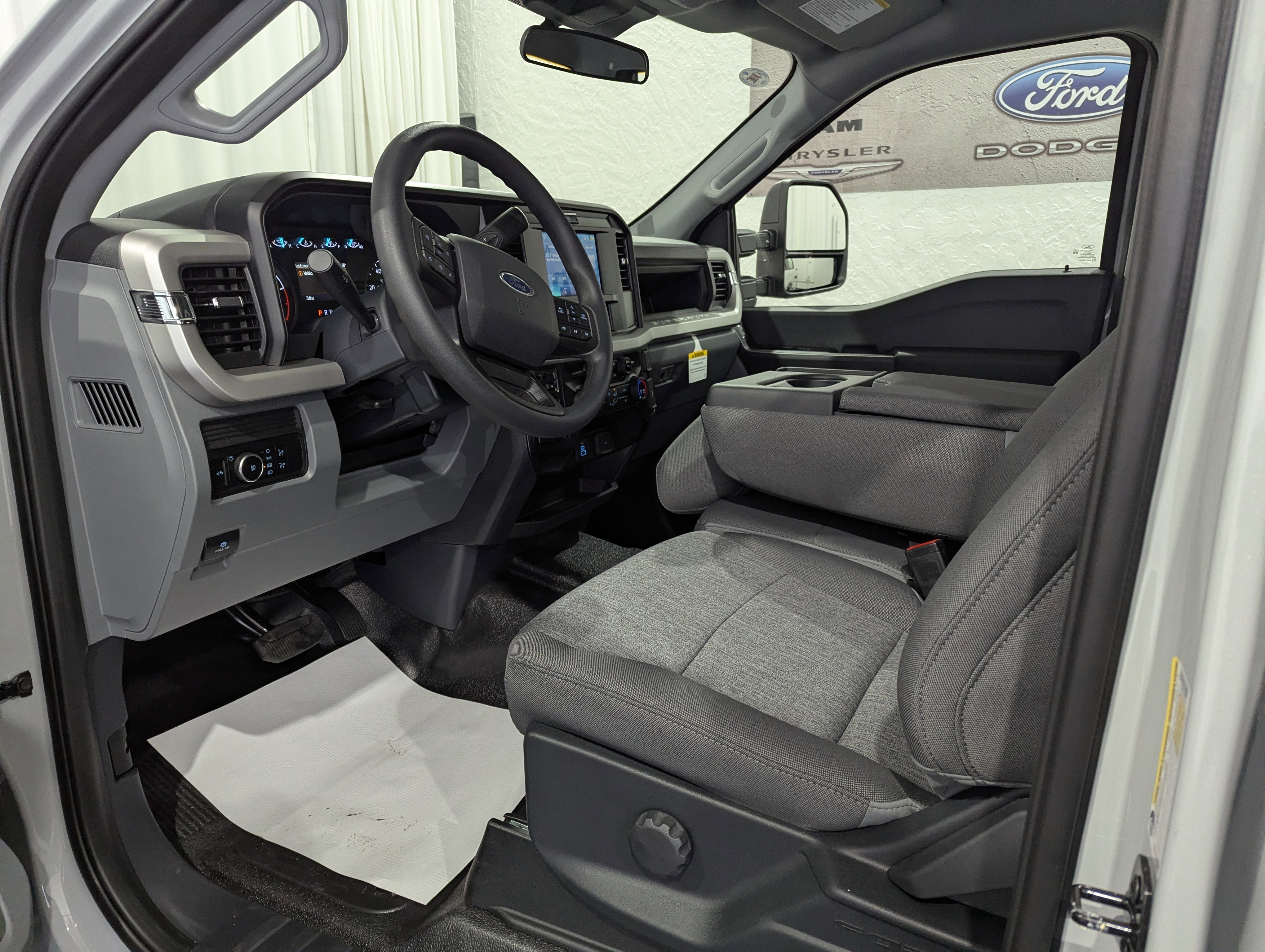 2026 Ford Super Duty F-350 SRW XL