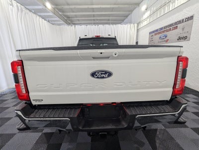 2027 Ford Super Duty F-350 DRW Lariat