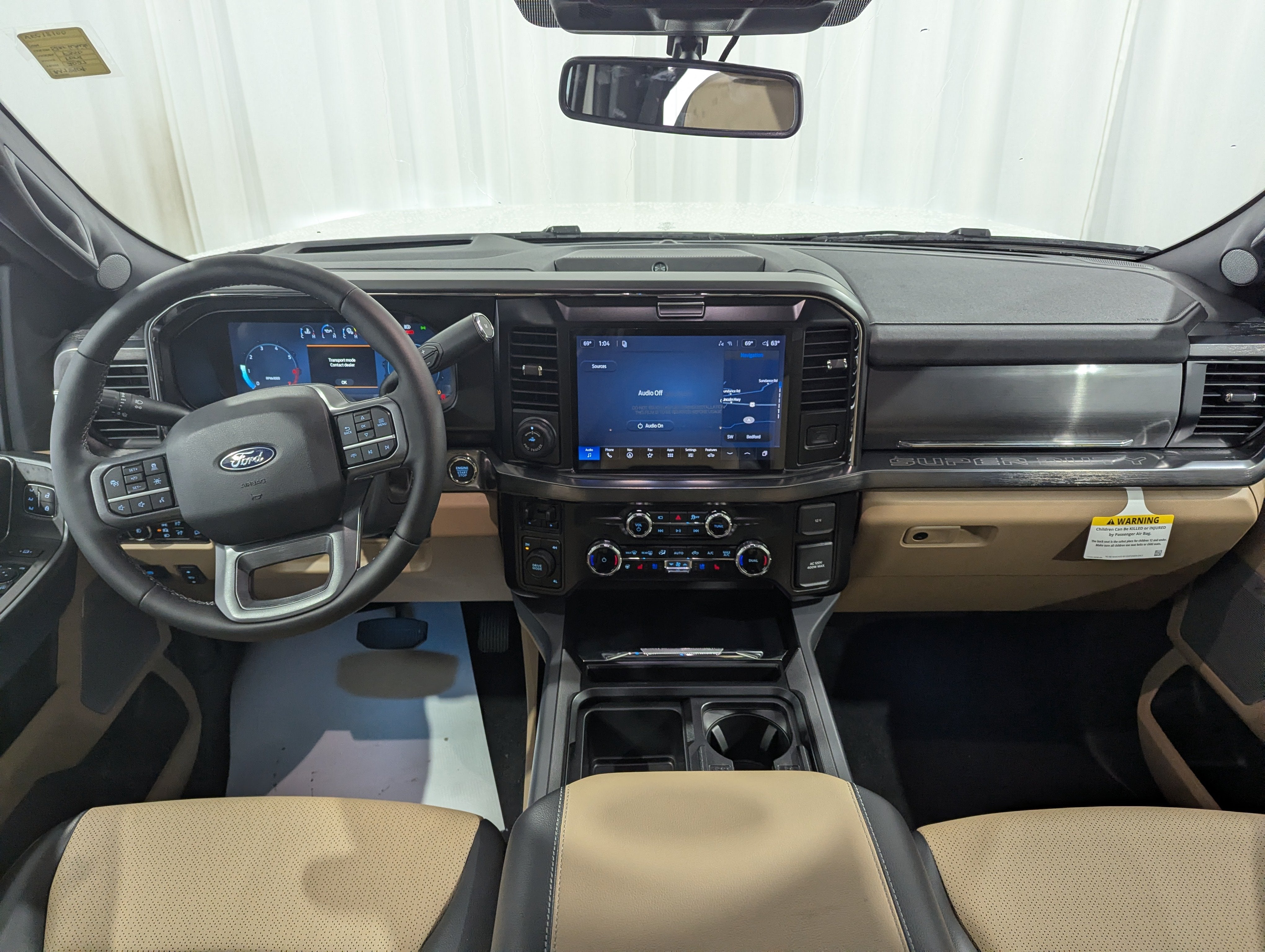 2027 Ford Super Duty F-350 DRW Lariat