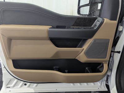 2027 Ford Super Duty F-350 DRW Lariat