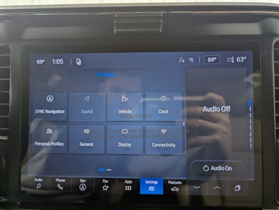 2027 Ford Super Duty F-350 DRW Lariat