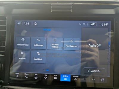2027 Ford Super Duty F-350 DRW Lariat