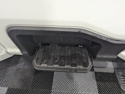 2027 Ford Super Duty F-350 DRW Lariat