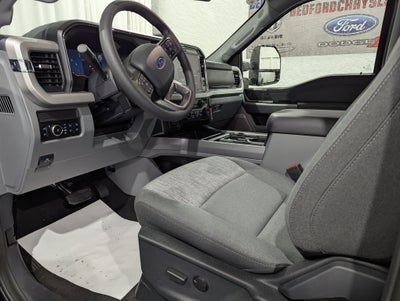 2027 Ford Super Duty F-350 DRW XLT