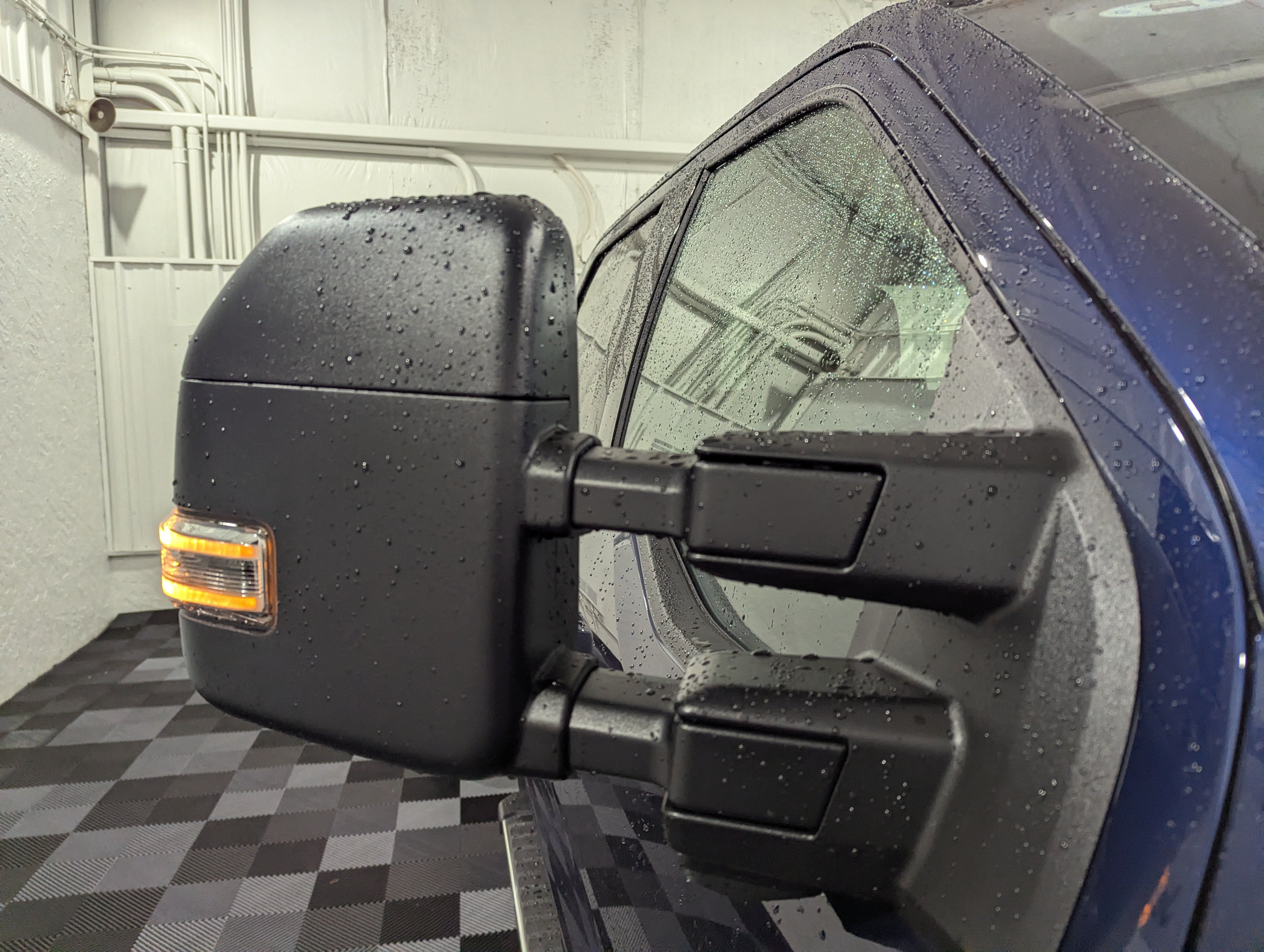 2027 Ford Super Duty F-350 DRW XLT