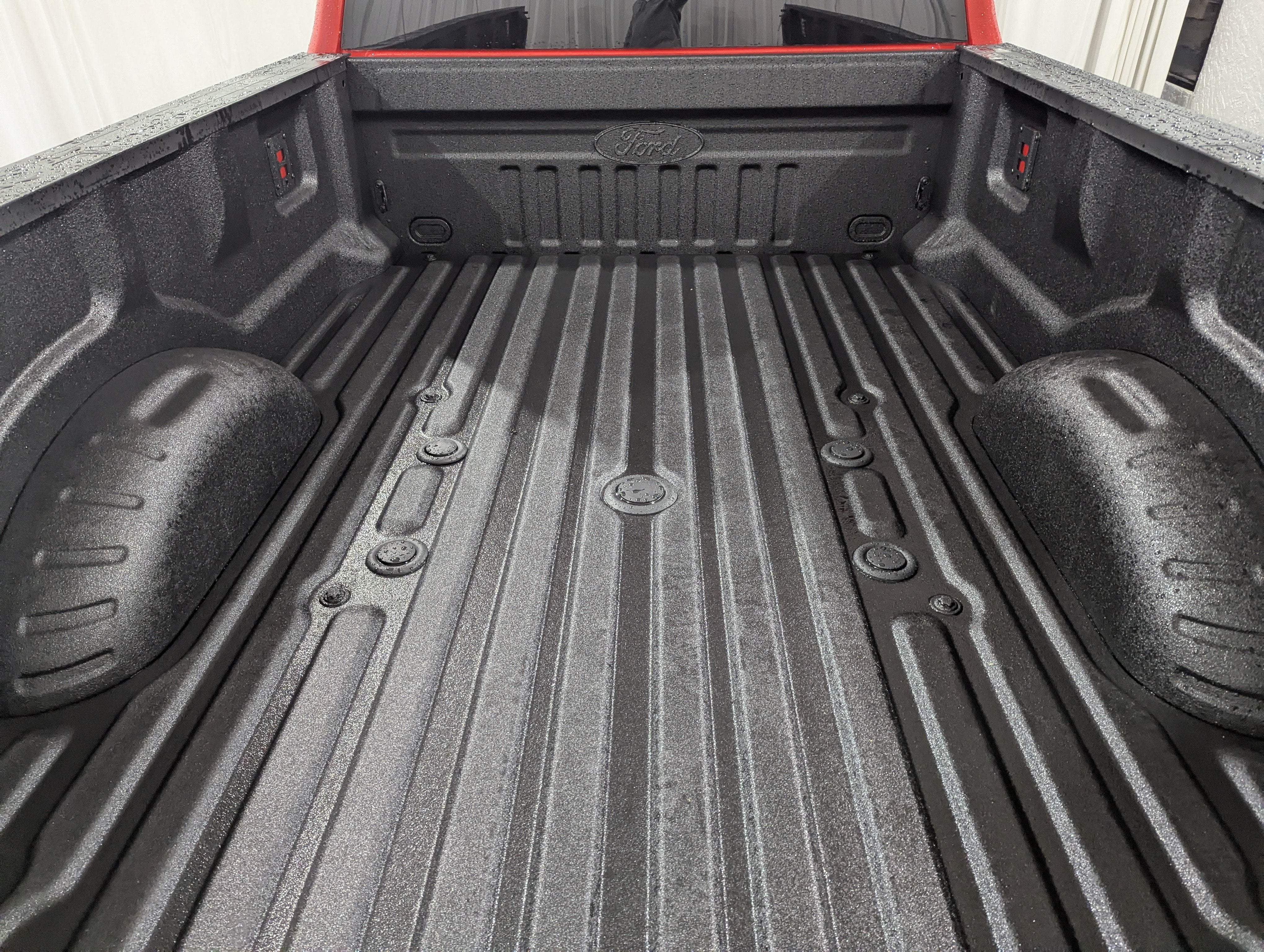 2027 Ford Super Duty F-350 DRW XLT