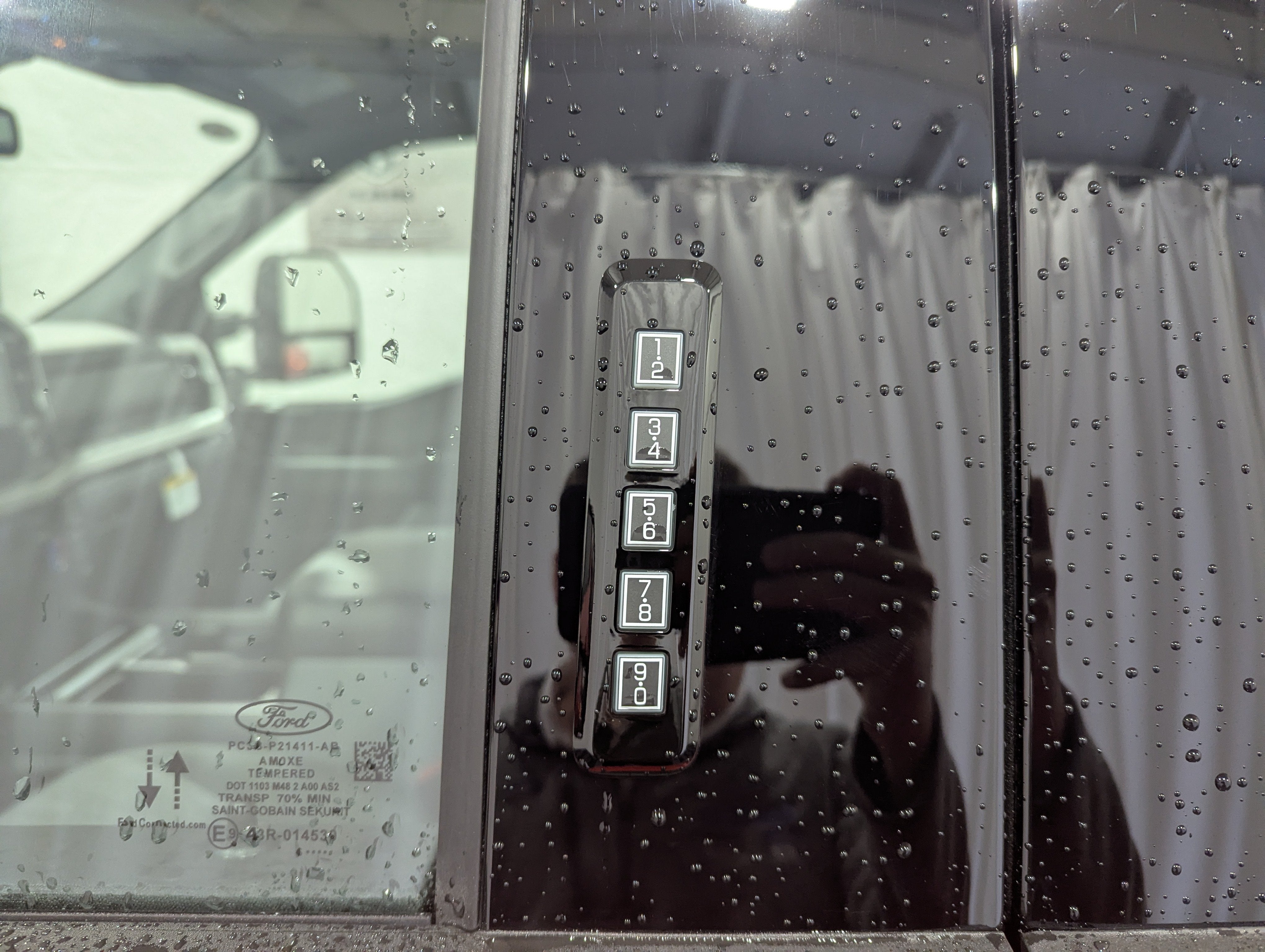 2027 Ford Super Duty F-350 DRW XLT