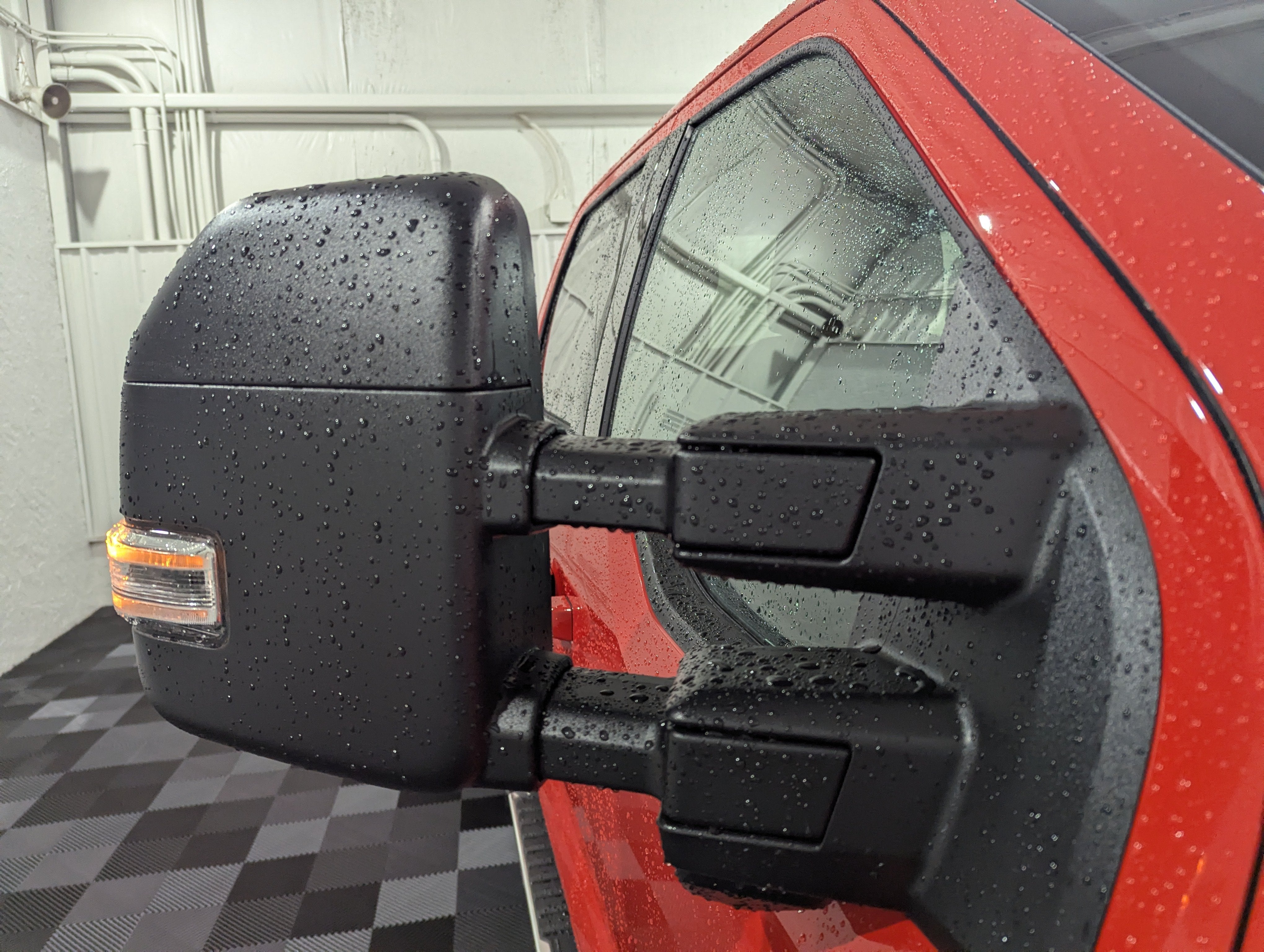 2027 Ford Super Duty F-350 DRW XLT