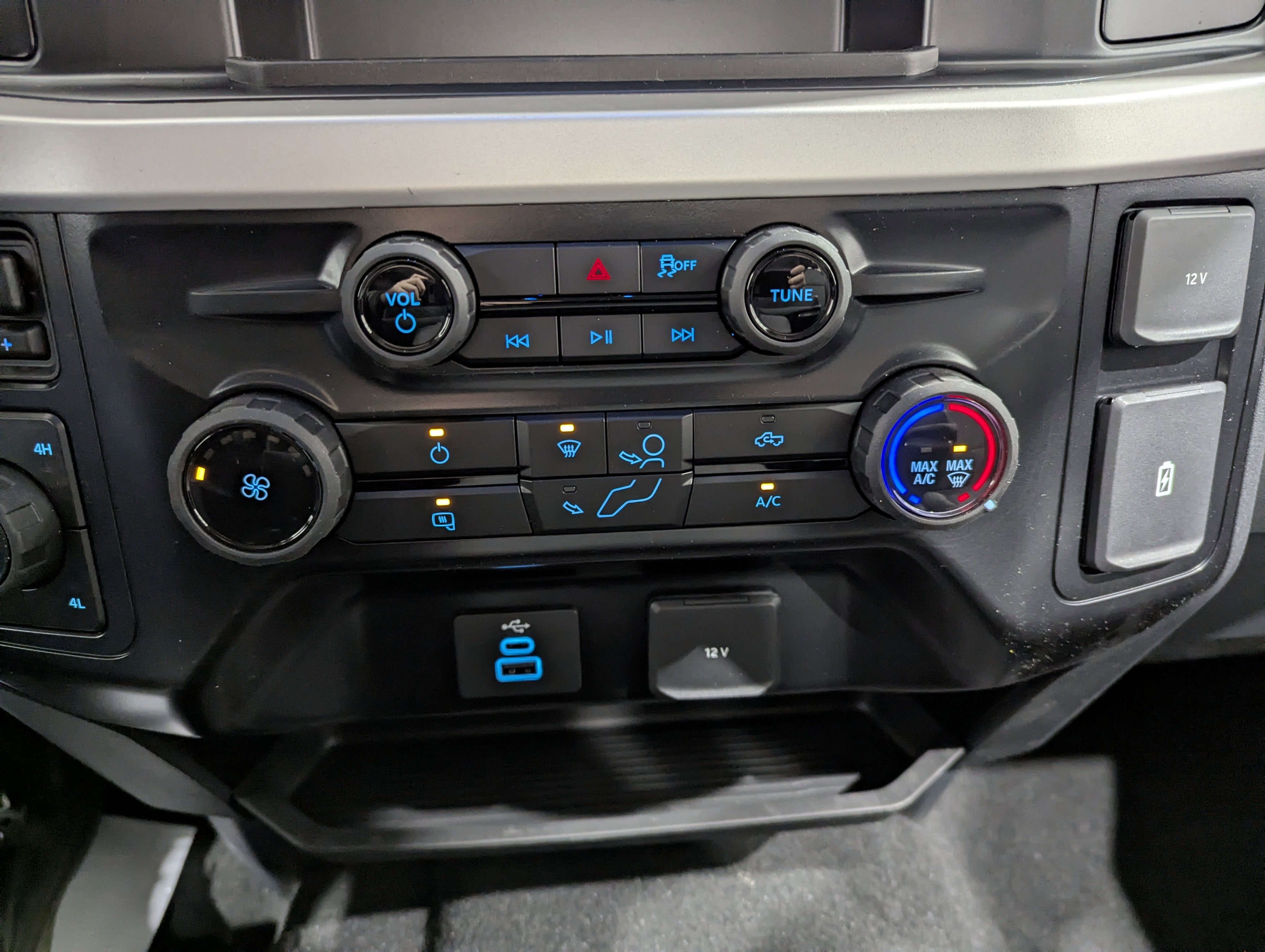 2026 Ford Super Duty F-350 DRW STX