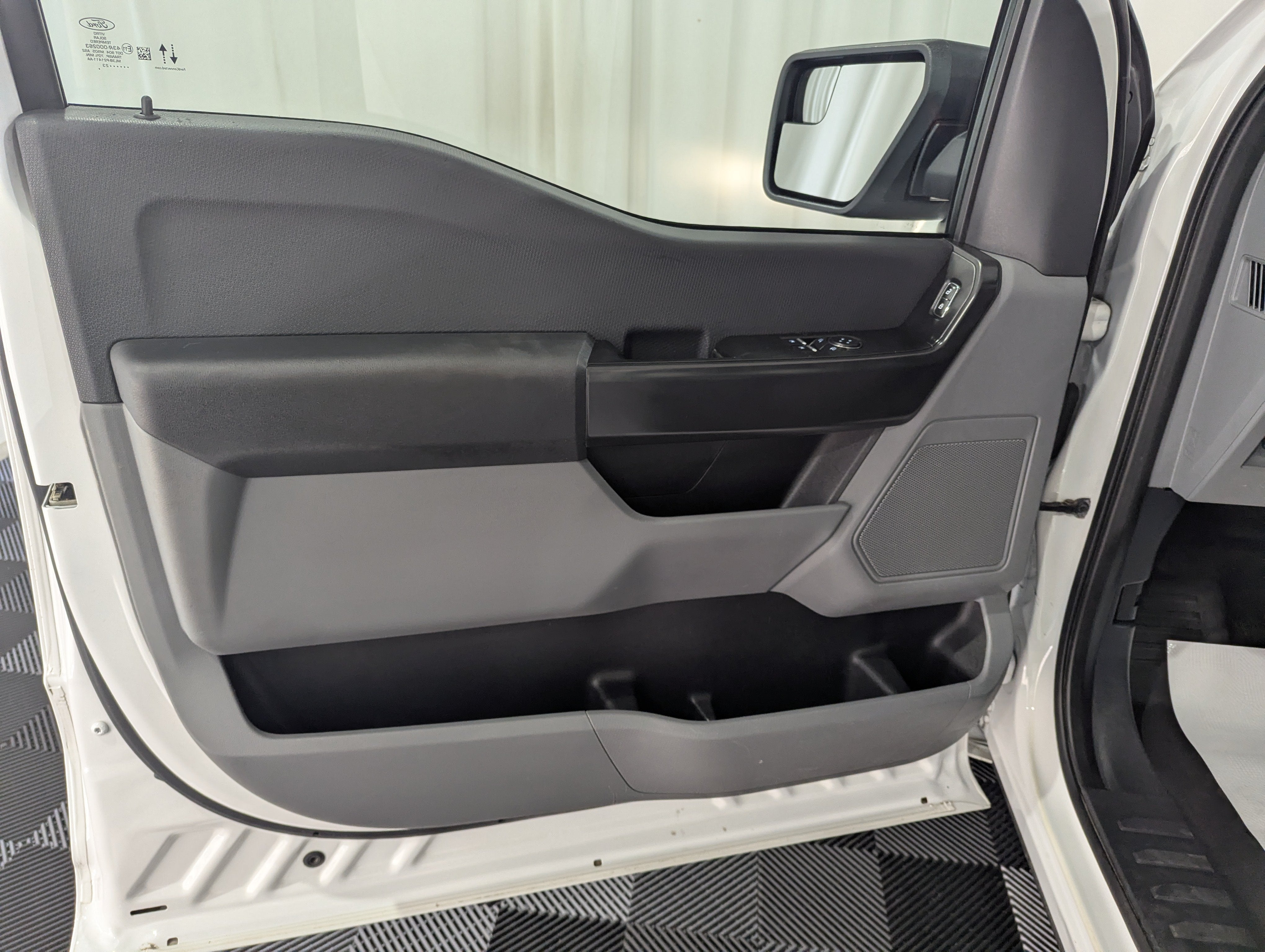 2023 Ford F-150 XL 4x4