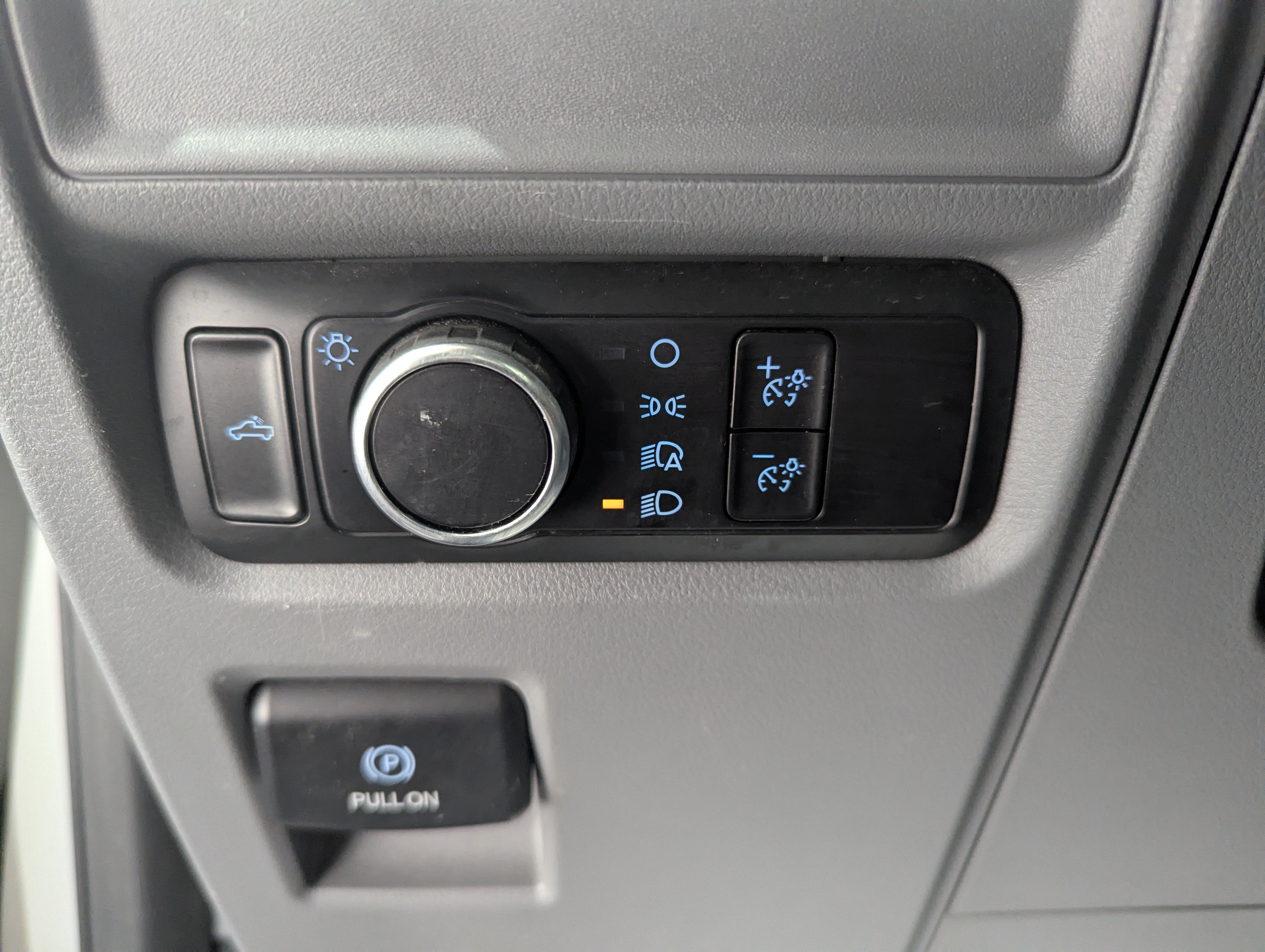 2023 Ford F-150 XL 4x4