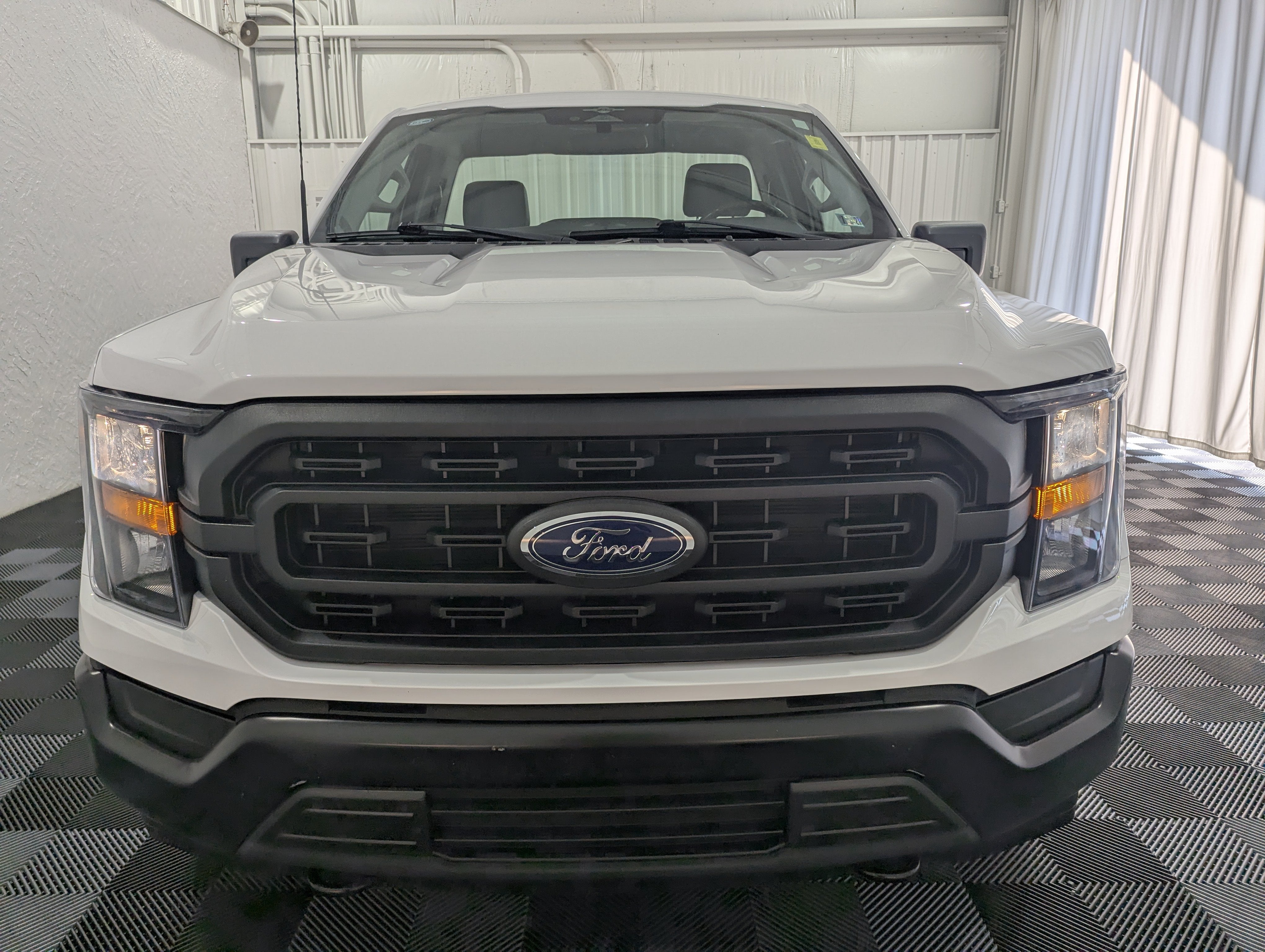 2023 Ford F-150 XL 4x4