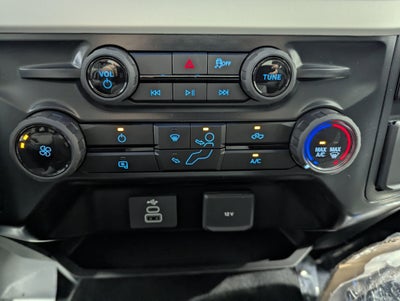 2027 Ford Super Duty F-350 DRW XLT