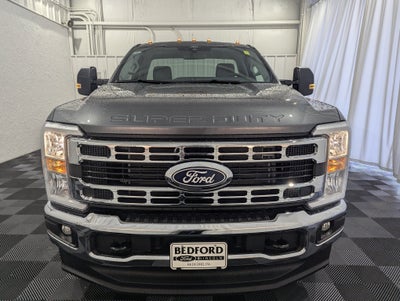 2027 Ford Super Duty F-350 DRW XLT