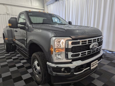 2027 Ford Super Duty F-350 DRW XLT