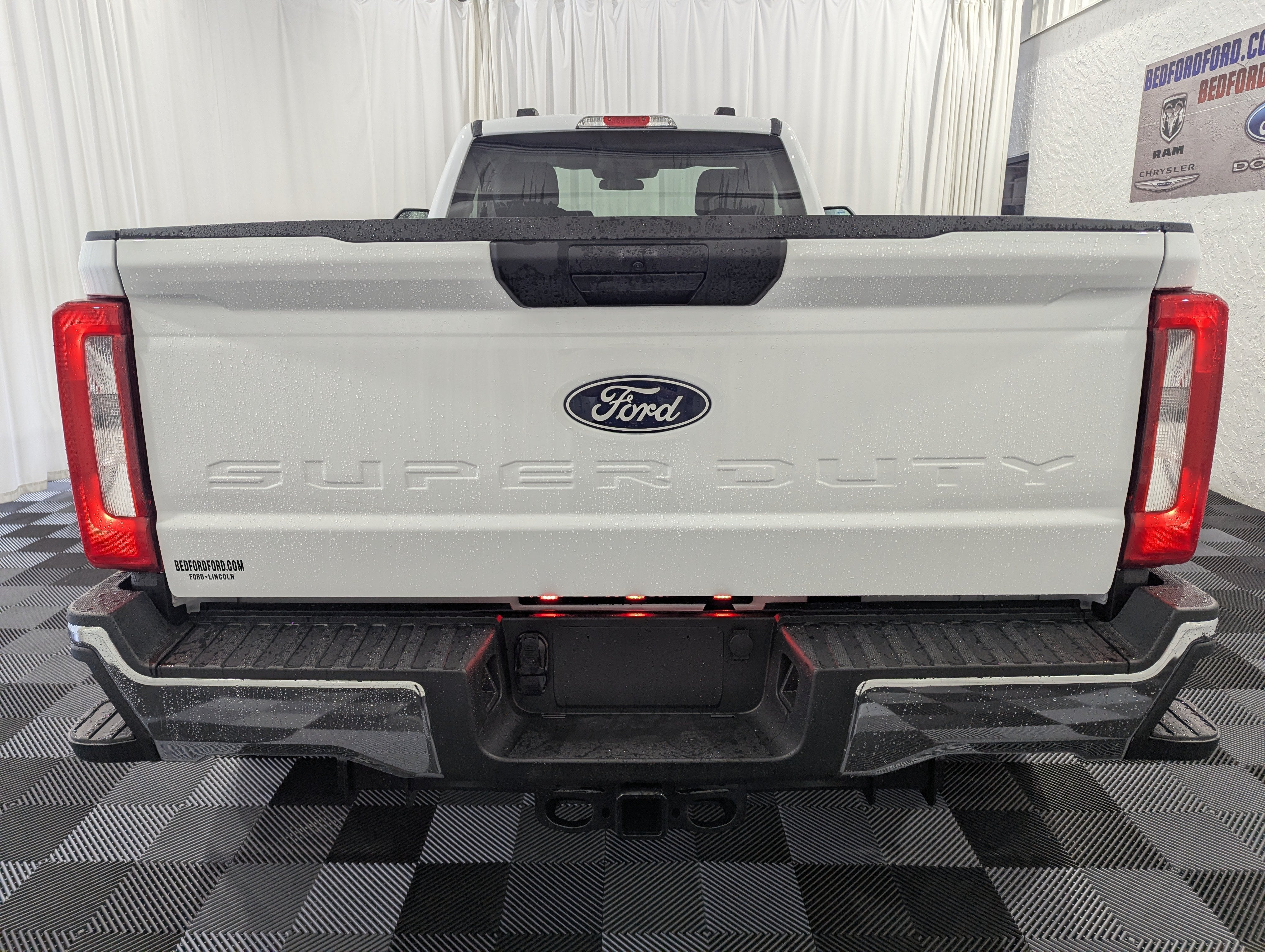 2027 Ford Super Duty F-450 DRW XLT