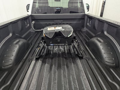2027 Ford Super Duty F-450 DRW XLT