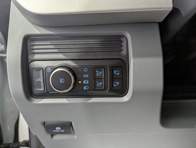 2027 Ford Super Duty F-450 DRW XLT